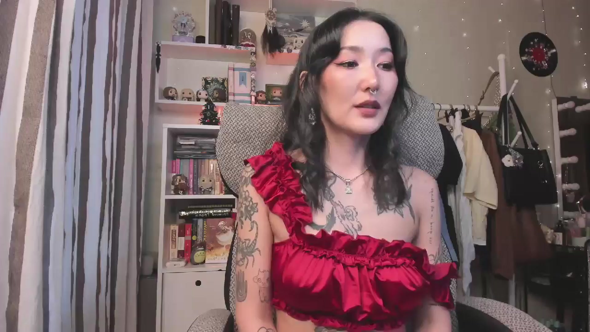 Gallery image thumbnail from KellyAsian's myfreecams stream on, 12/26/2025, 07:51 image 5 of 20