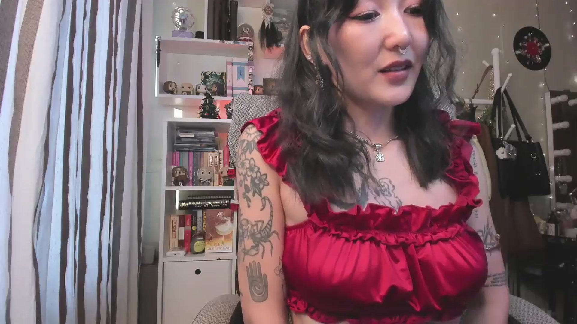 Gallery image thumbnail from KellyAsian's myfreecams stream on, 12/26/2025, 10:01 image 13 of 20