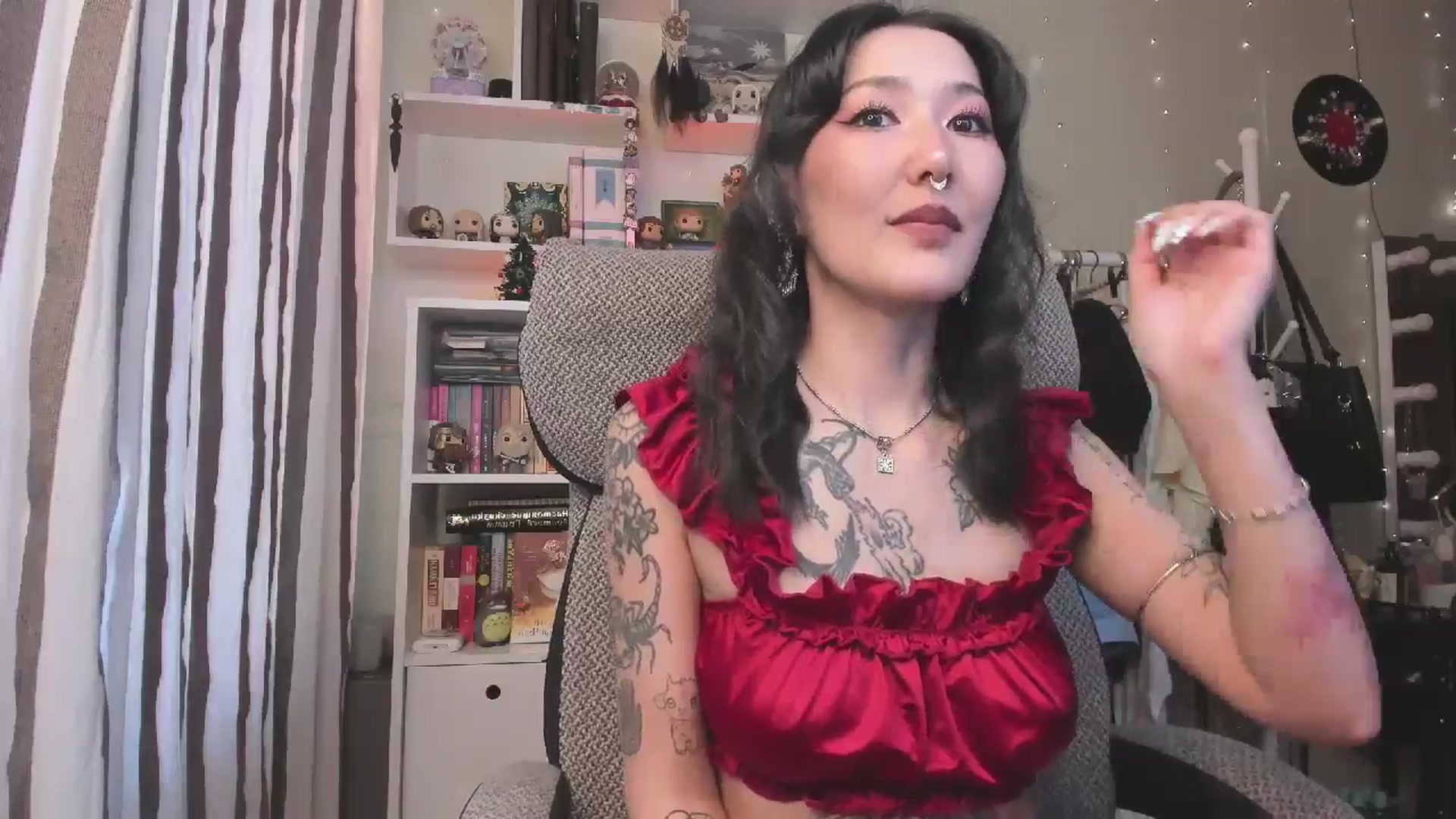 Gallery image thumbnail from KellyAsian's myfreecams stream on, 12/26/2025, 10:01 image 3 of 20