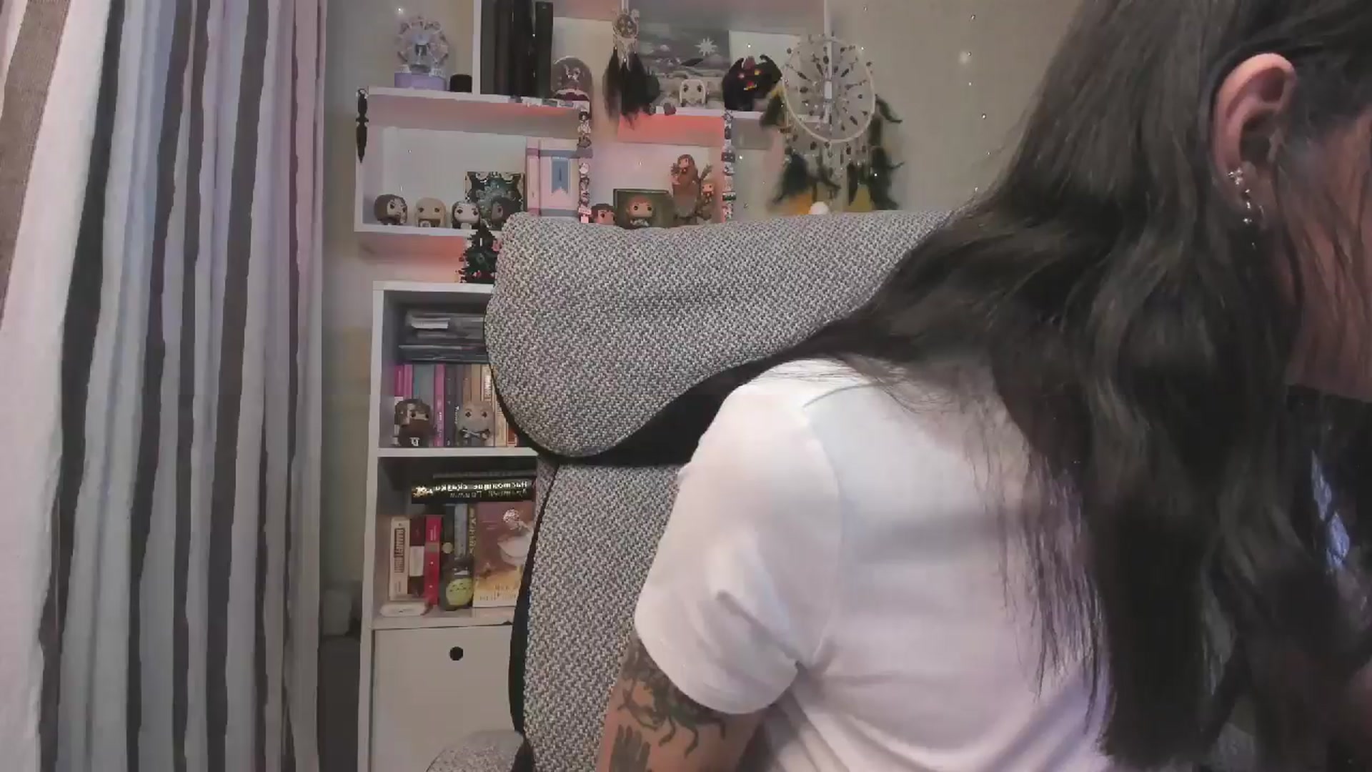 Gallery image thumbnail from KellyAsian's myfreecams stream on, 12/26/2025, 16:47 image 16 of 20