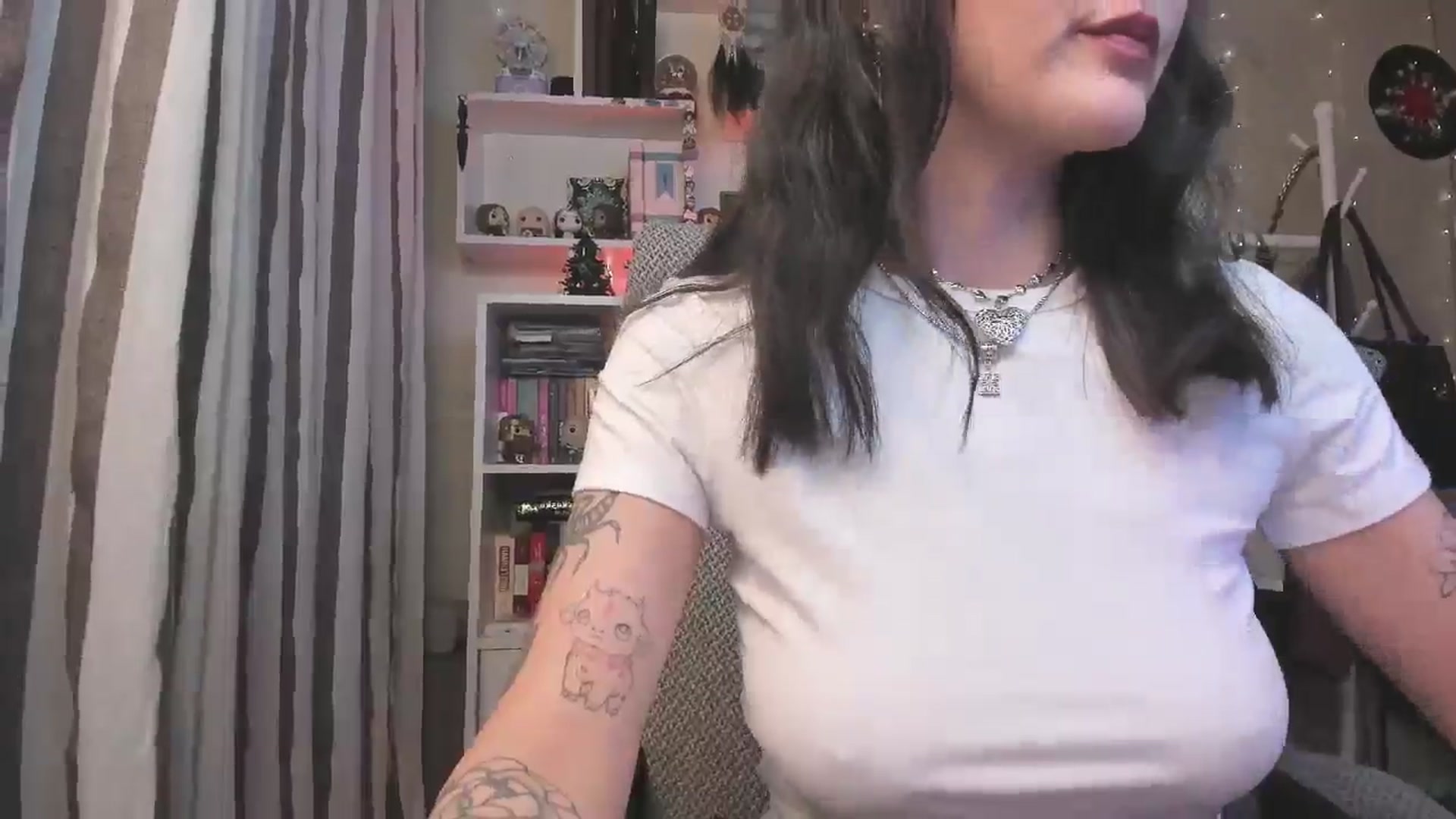 Gallery image thumbnail from KellyAsian's myfreecams stream on, 12/26/2025, 17:05 image 19 of 20