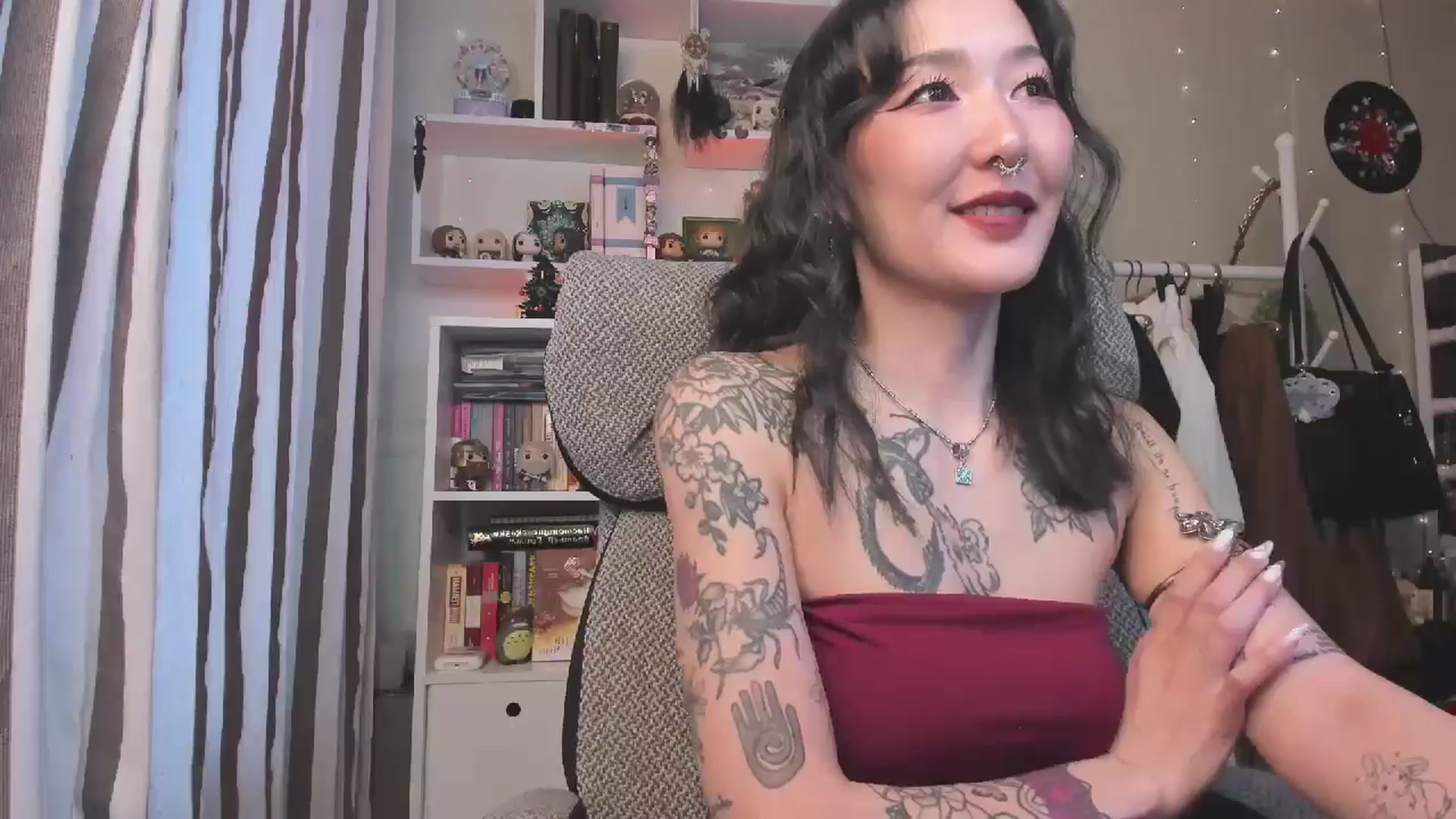 Gallery image thumbnail from KellyAsian's myfreecams stream on, 12/31/2025, 10:10 image 20 of 20