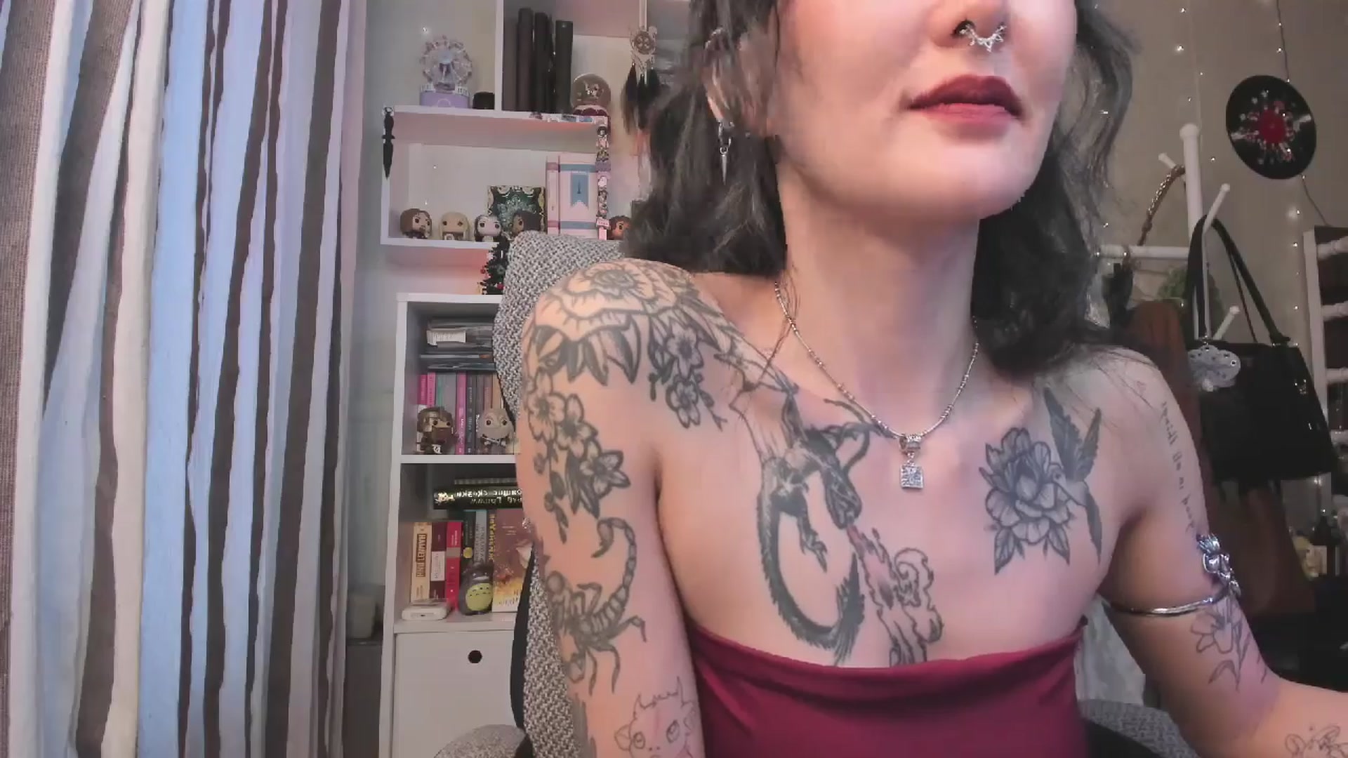 Gallery image thumbnail from KellyAsian's myfreecams stream on, 12/31/2025, 10:10 image 19 of 20