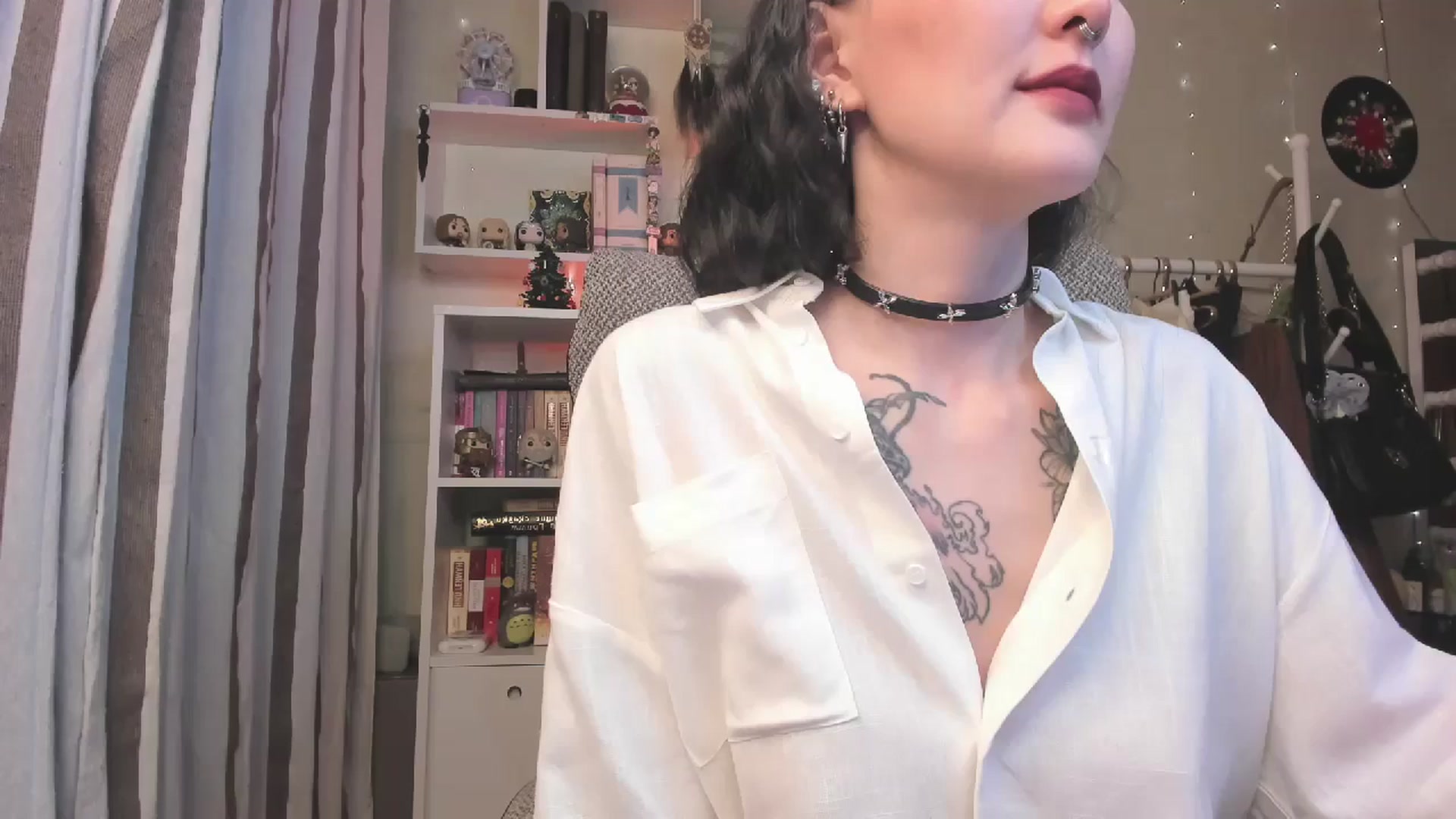 Gallery image thumbnail from KellyAsian's myfreecams stream on, 01/08/2026, 14:00 image 7 of 20