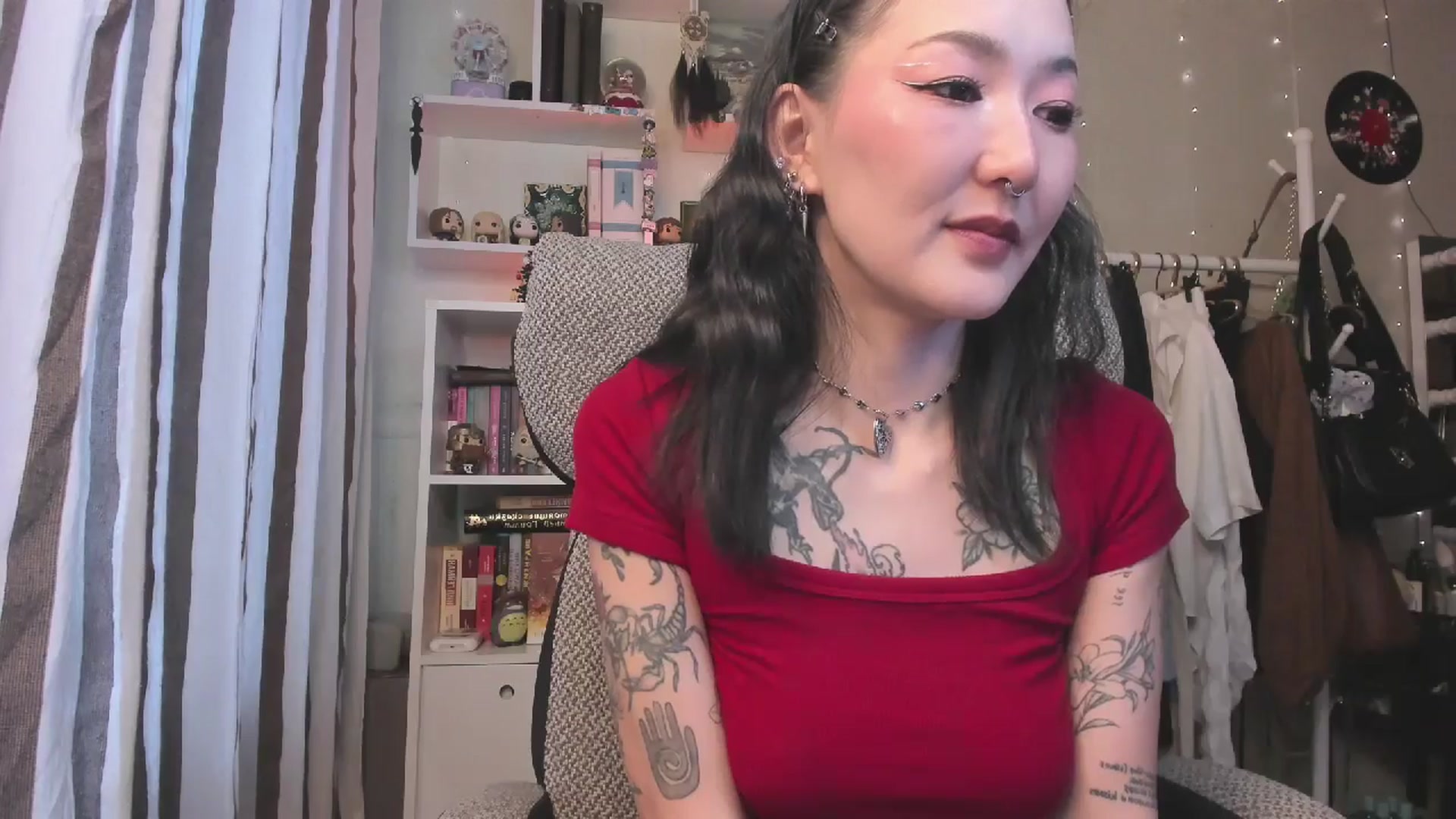 Gallery image thumbnail from KellyAsian's myfreecams stream on, 01/09/2026, 09:26 image 12 of 20