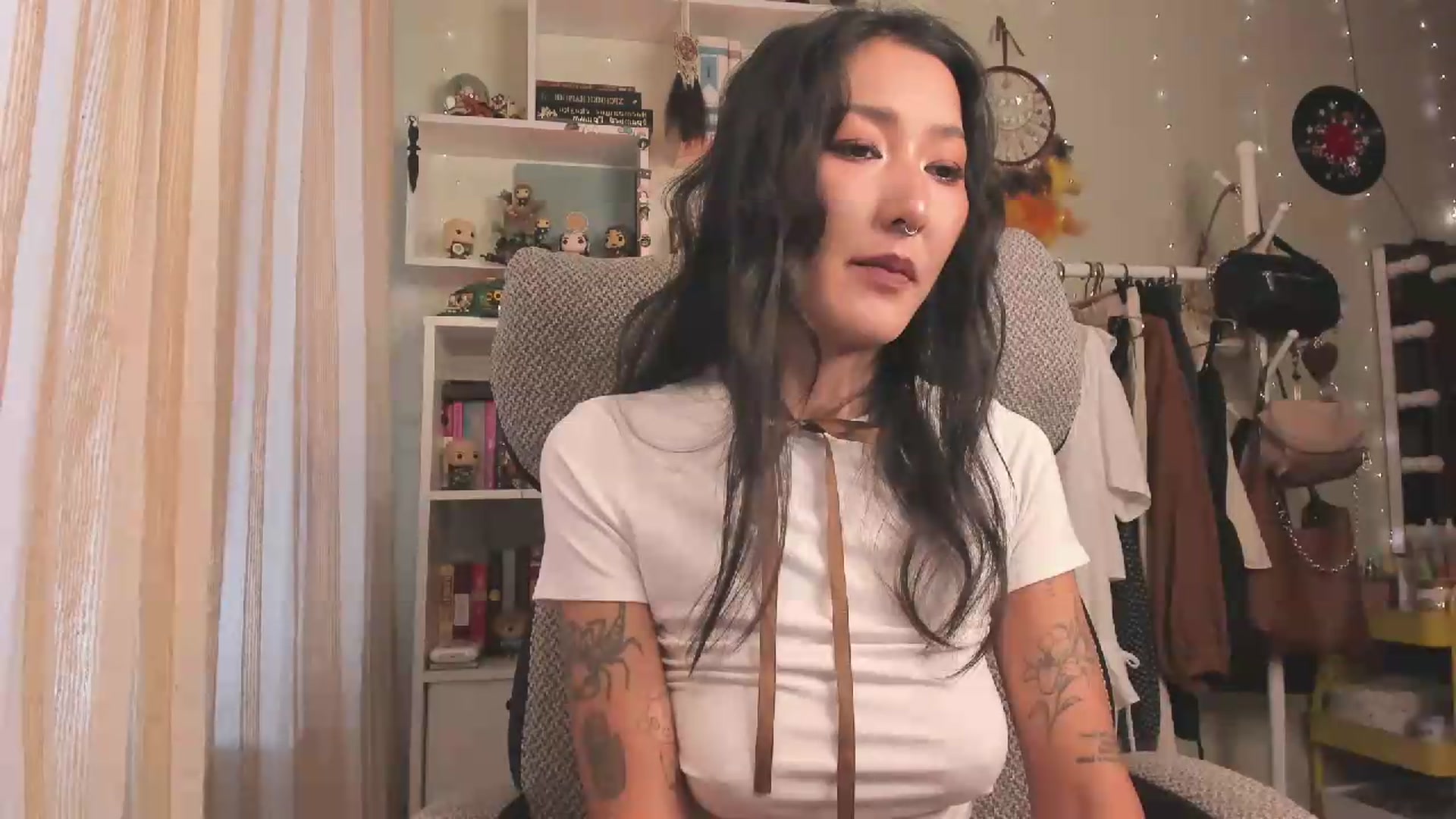 Gallery image thumbnail from KellyAsian's myfreecams stream on, 07/20/2026, 08:14 image 19 of 20