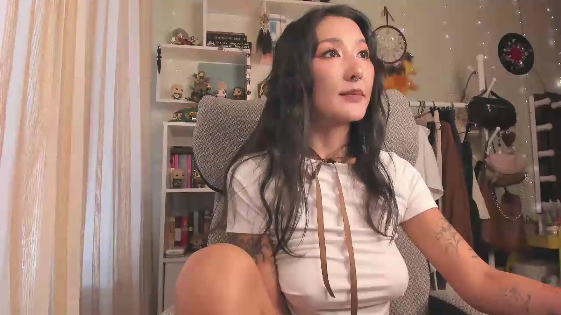 Gallery image thumbnail from KellyAsian's myfreecams stream on, 07/20/2026, 08:14 image 20 of 20
