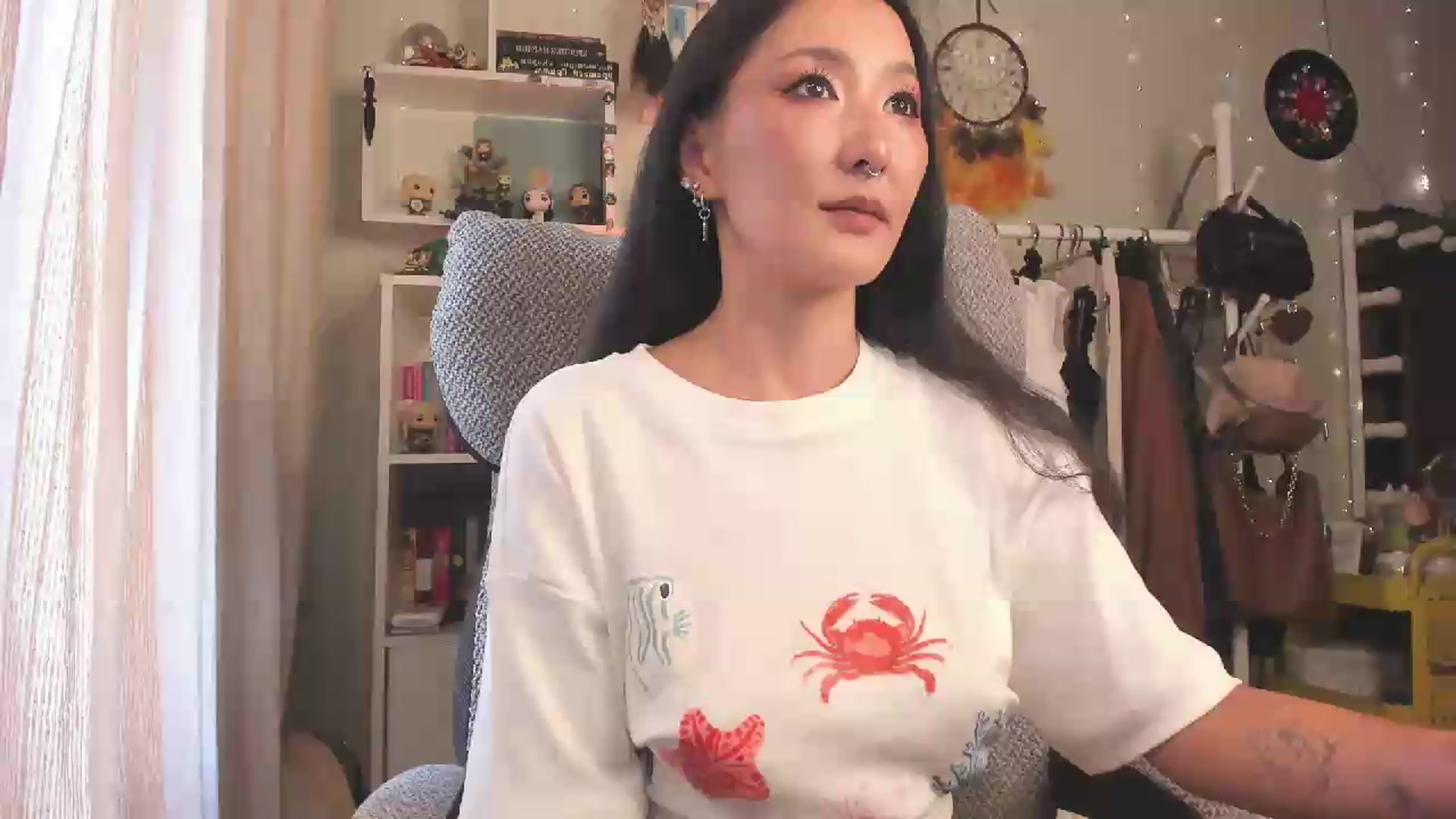 Gallery image thumbnail from KellyAsian's myfreecams stream on, 07/26/2026, 10:21 image 1 of 20