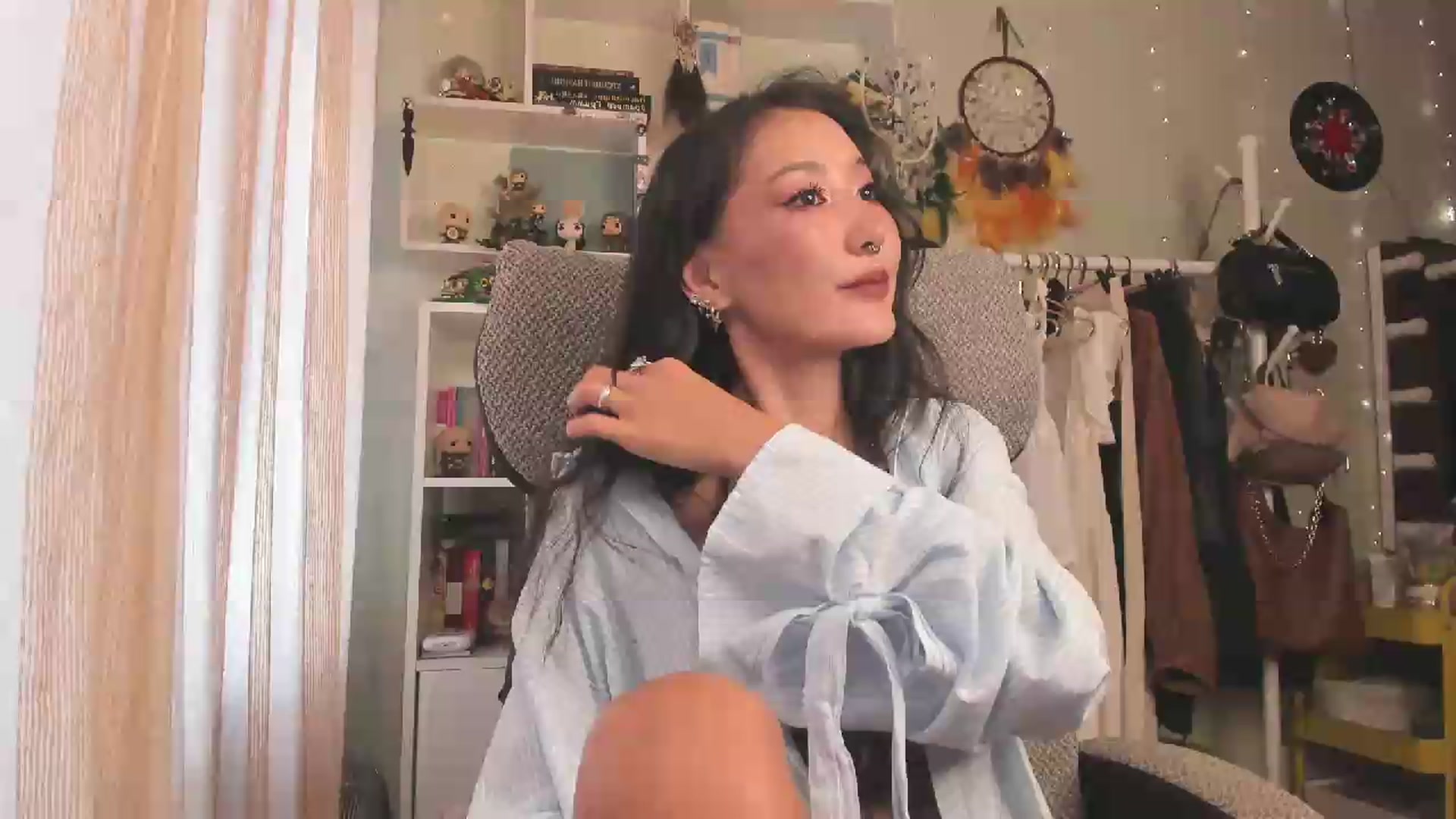 Gallery image thumbnail from KellyAsian's myfreecams stream on, 07/27/2026, 07:47 image 6 of 20