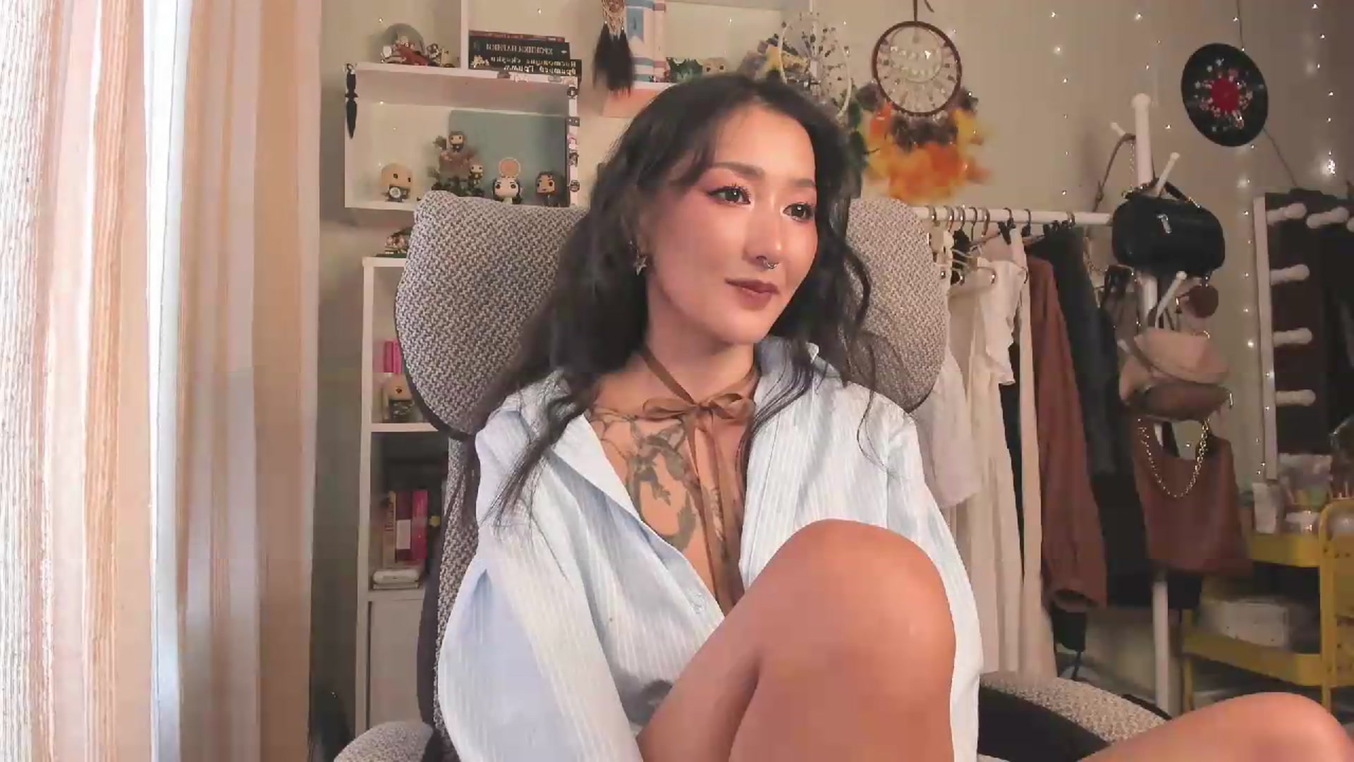 Gallery image thumbnail from KellyAsian's myfreecams stream on, 07/27/2026, 08:51 image 17 of 20
