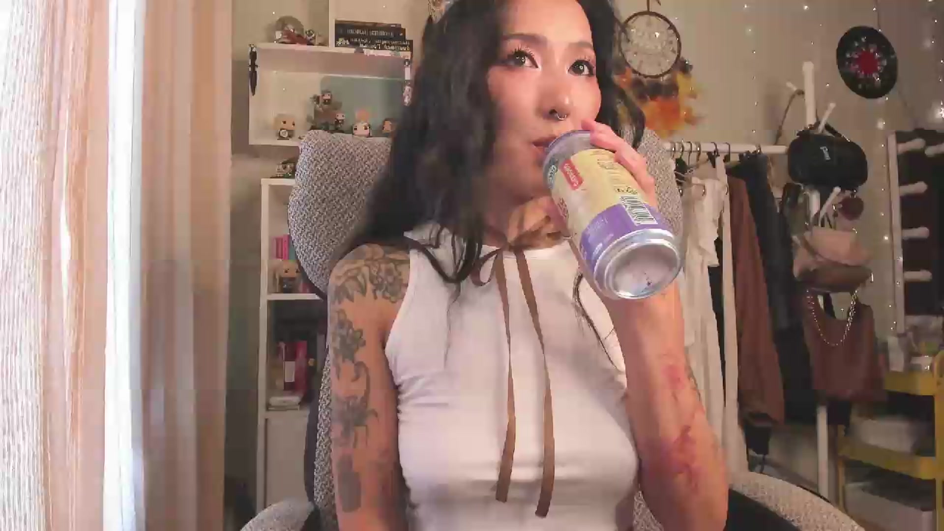 Gallery image thumbnail from KellyAsian's myfreecams stream on, 07/27/2026, 09:32 image 3 of 20