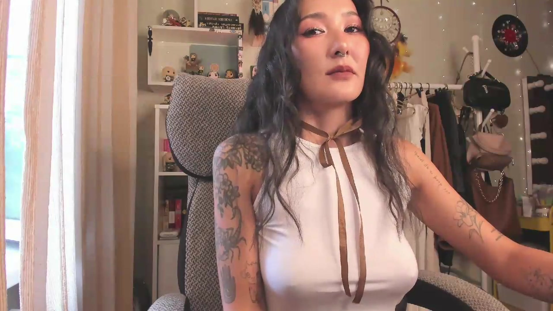 Gallery image thumbnail from KellyAsian's myfreecams stream on, 07/27/2026, 09:49 image 9 of 20
