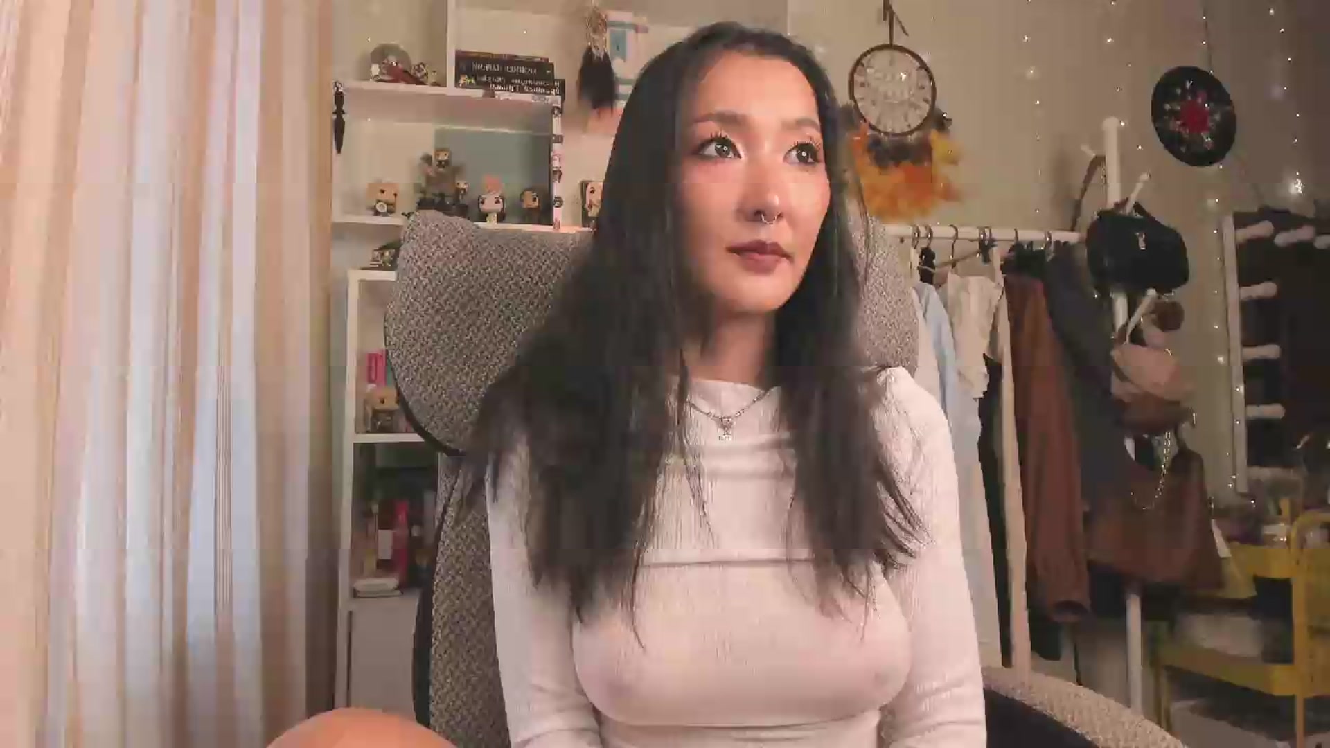 Gallery image thumbnail from KellyAsian's myfreecams stream on, 08/02/2026, 07:52 image 10 of 20