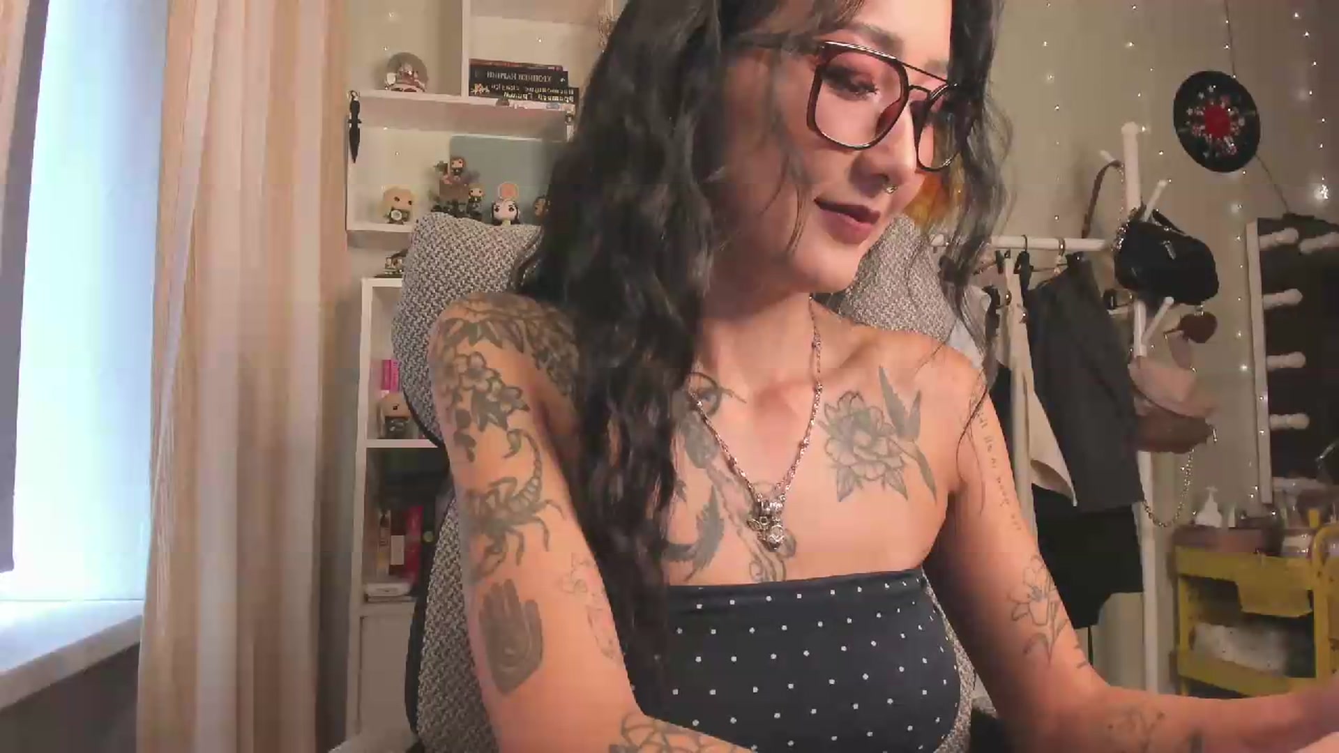 Gallery image thumbnail from KellyAsian's myfreecams stream on, 08/04/2026, 08:13 image 12 of 20