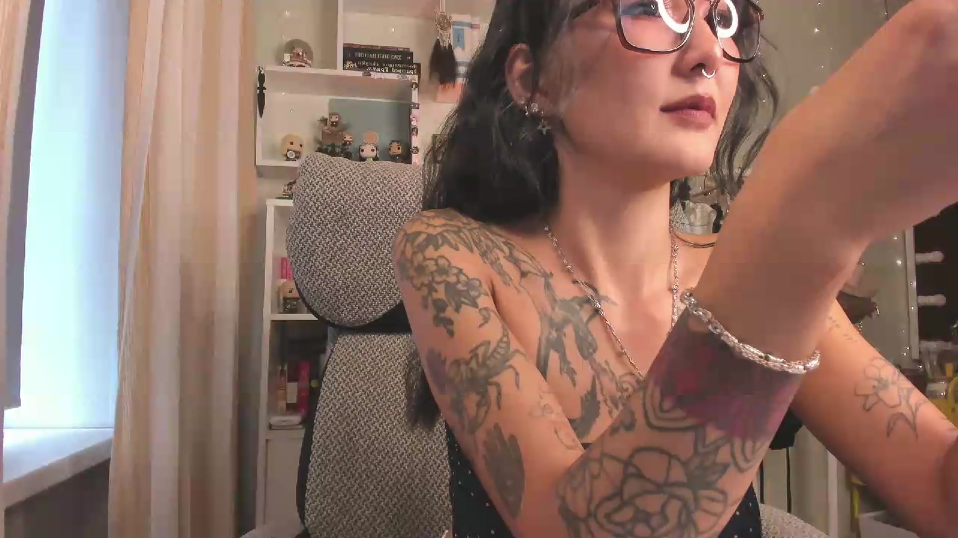 Gallery image thumbnail from KellyAsian's myfreecams stream on, 08/04/2026, 09:12 image 3 of 20
