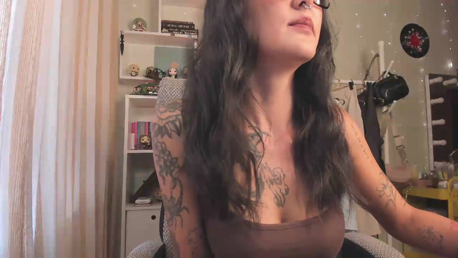 Gallery image thumbnail from KellyAsian's myfreecams stream on, 08/09/2026, 08:54 image 17 of 20