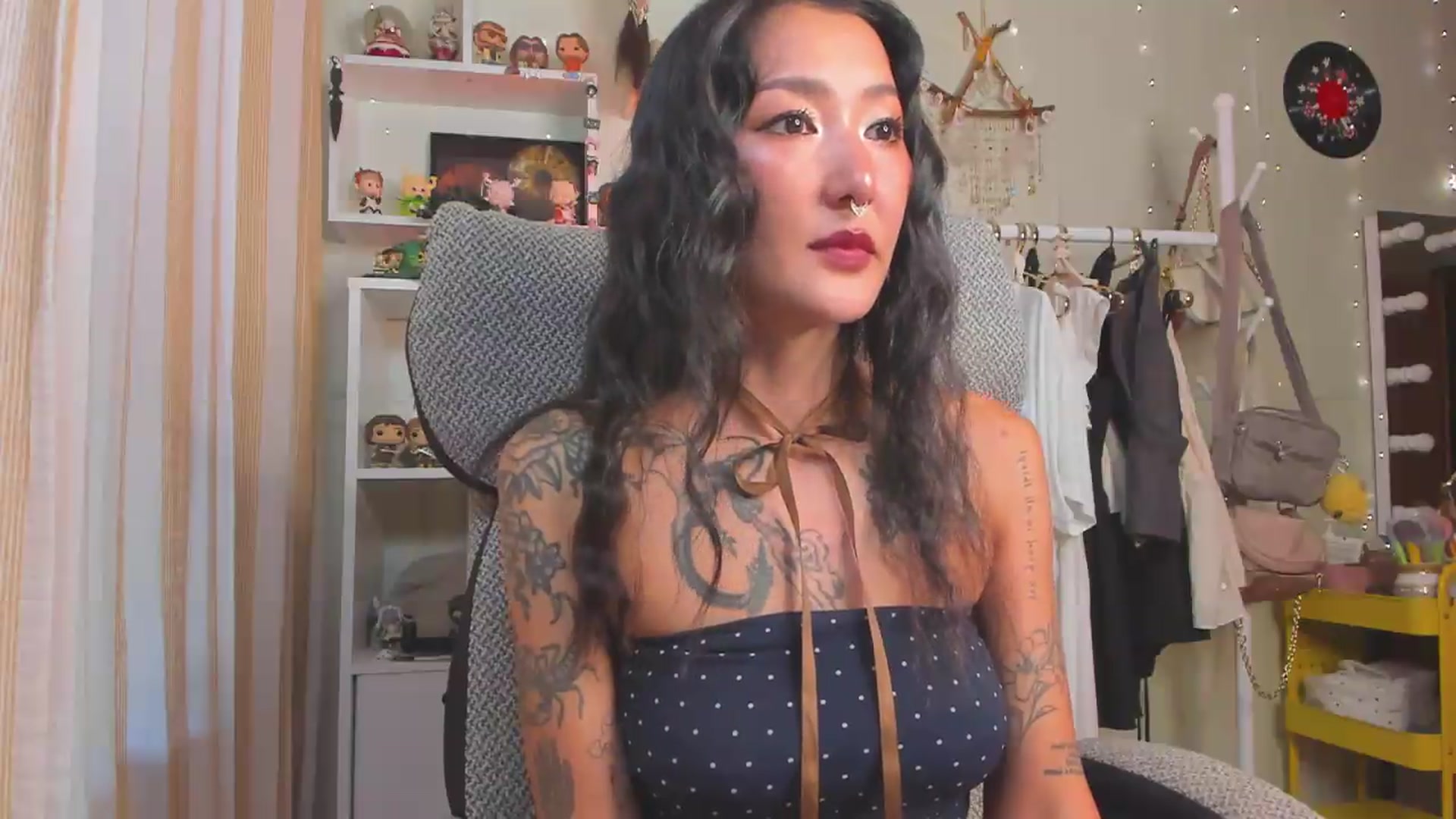 Gallery image thumbnail from KellyAsian's myfreecams stream on, 08/18/2026, 08:33 image 3 of 20