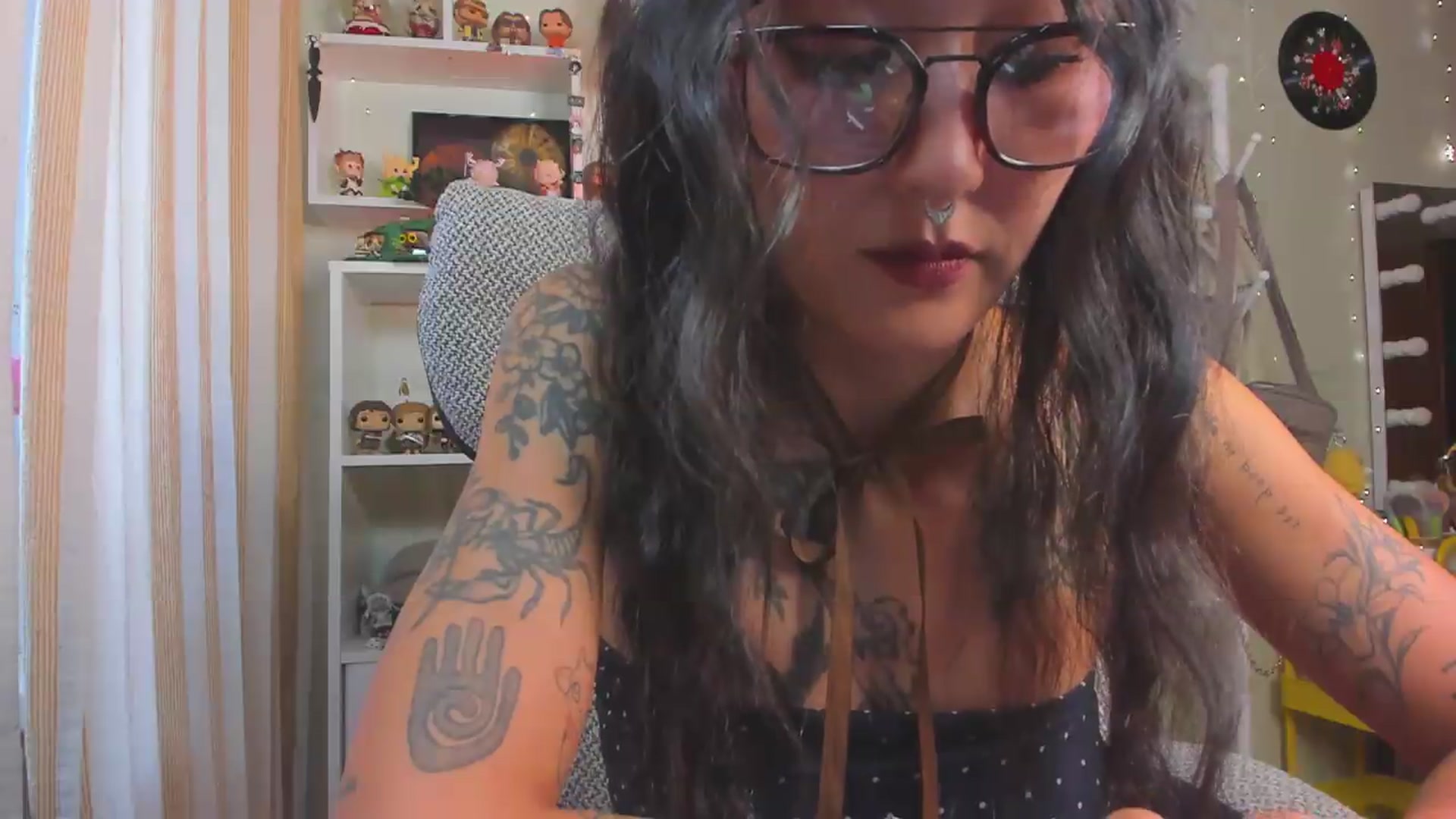 Gallery image thumbnail from KellyAsian's myfreecams stream on, 08/18/2026, 09:32 image 15 of 20