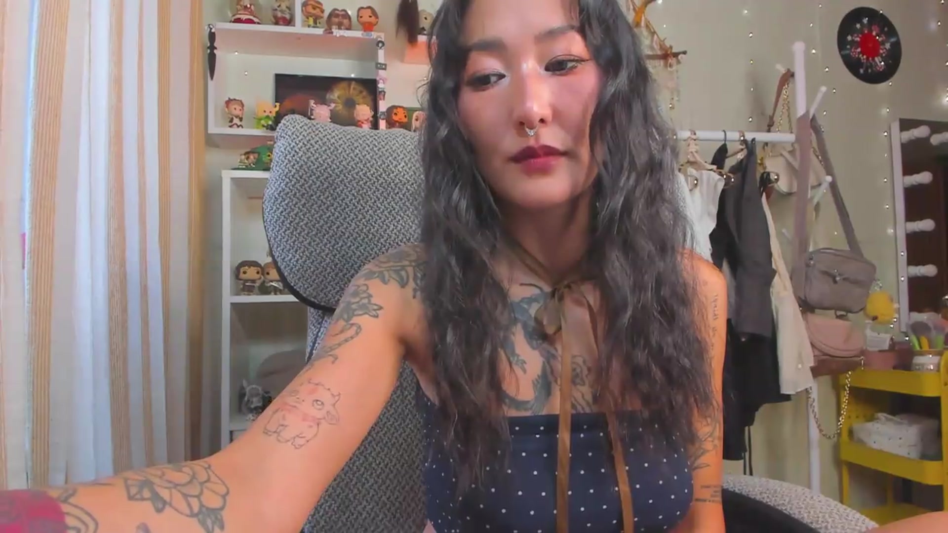 Gallery image thumbnail from KellyAsian's myfreecams stream on, 08/18/2026, 09:32 image 10 of 20