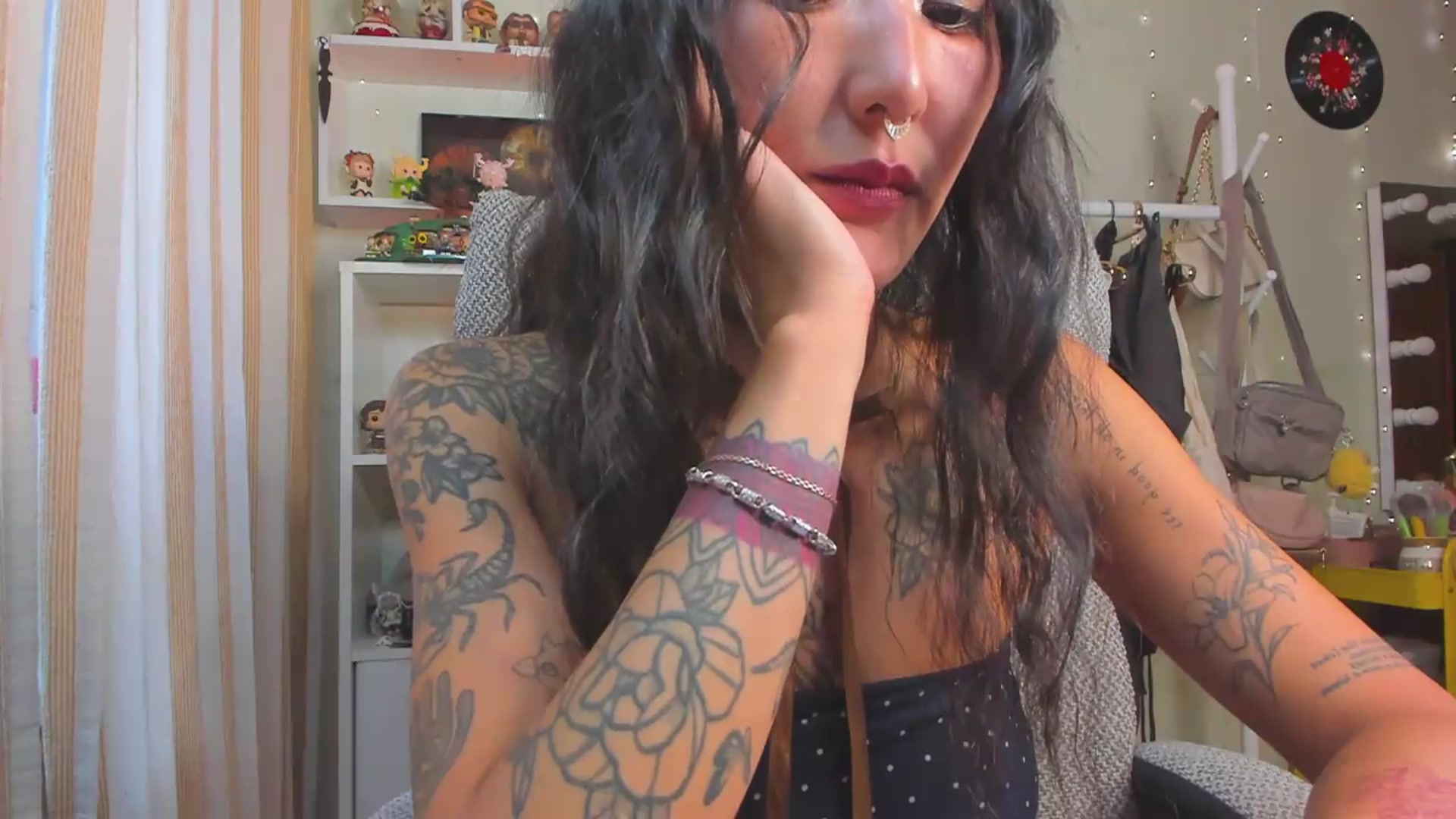 Gallery image thumbnail from KellyAsian's myfreecams stream on, 08/18/2026, 09:32 image 6 of 20