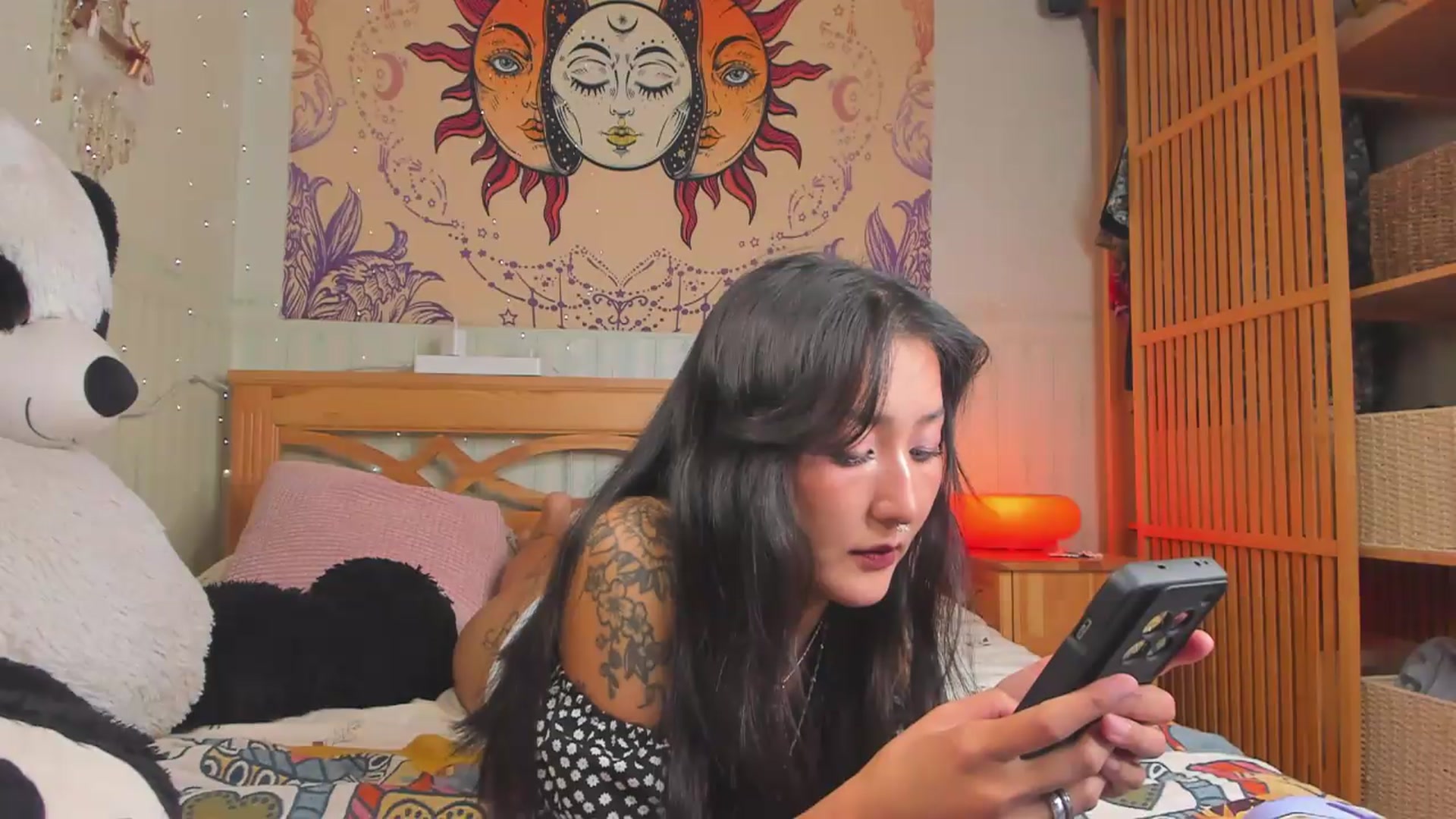 Gallery image thumbnail from KellyAsian's myfreecams stream on, 08/28/2026, 08:50 image 16 of 20