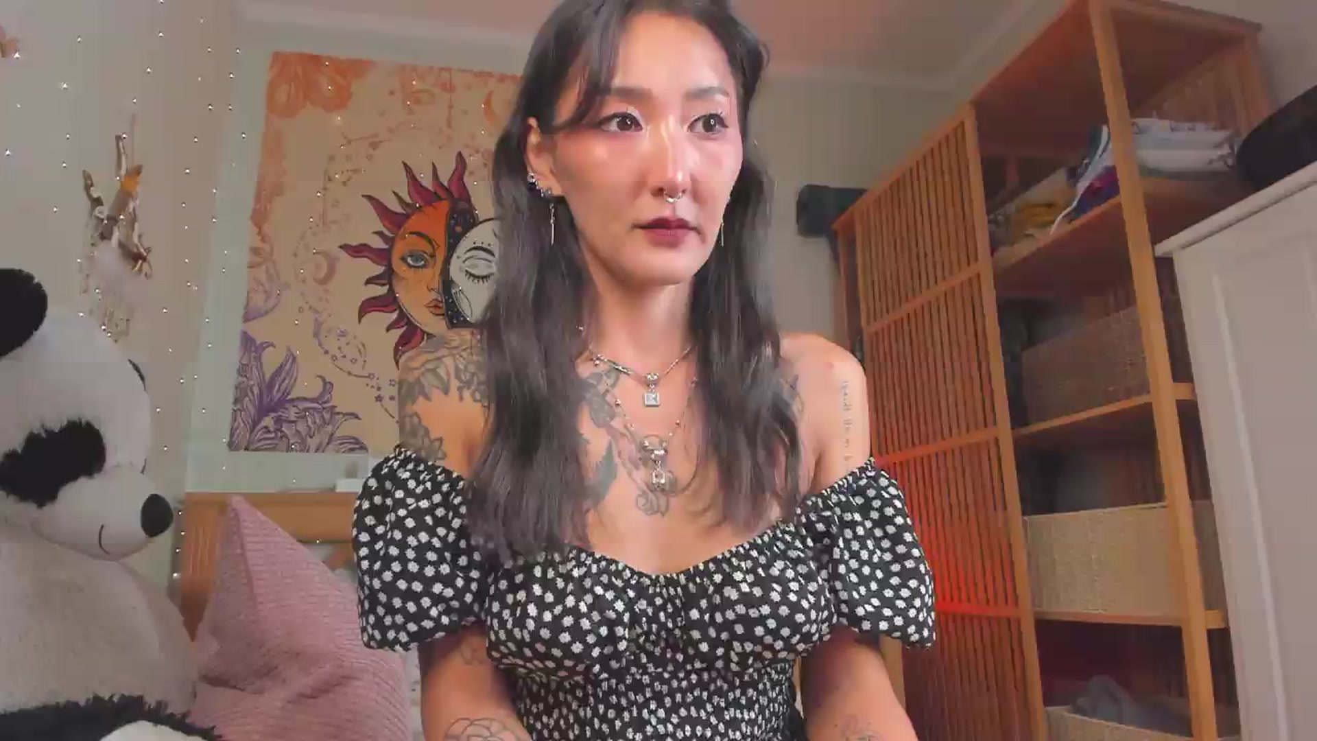 Gallery image thumbnail from KellyAsian's myfreecams stream on, 08/28/2026, 09:11 image 10 of 20