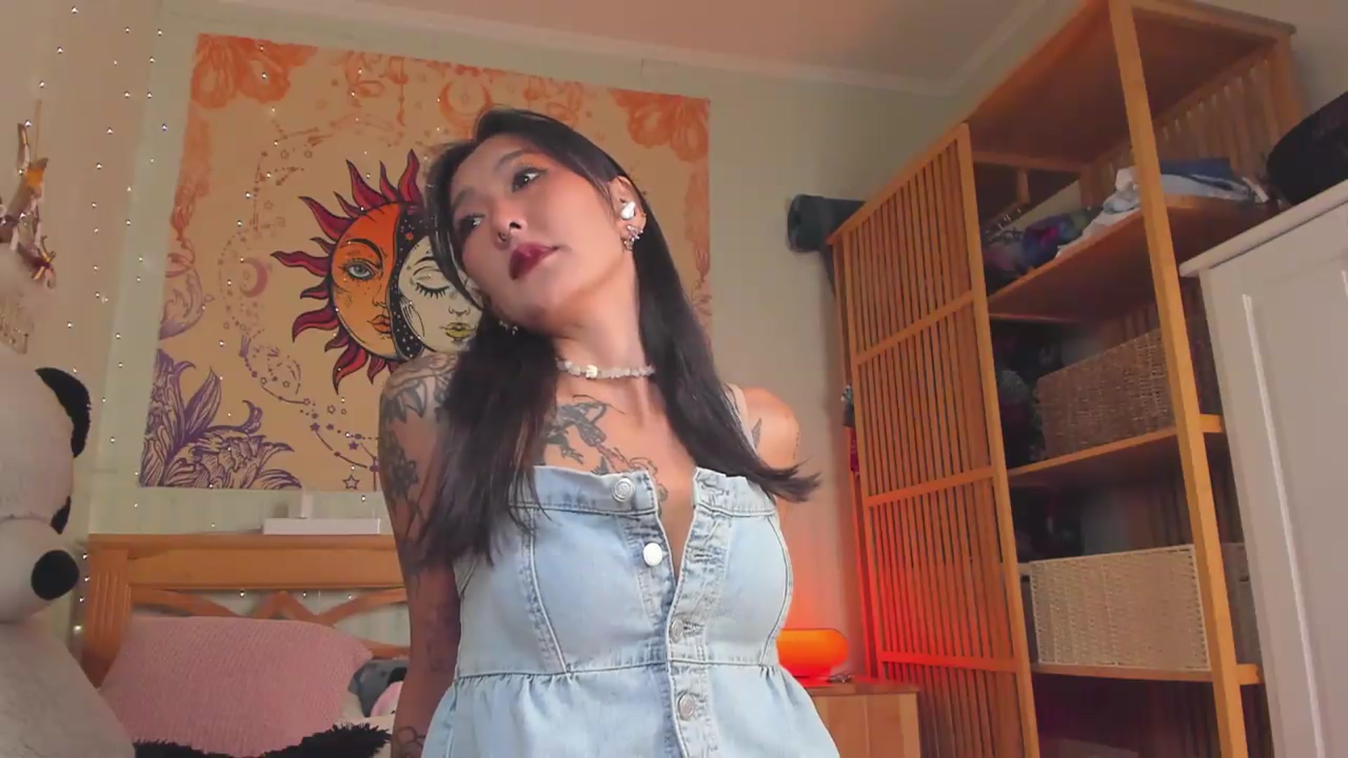 Gallery image thumbnail from KellyAsian's myfreecams stream on, 08/31/2026, 10:03 image 8 of 20