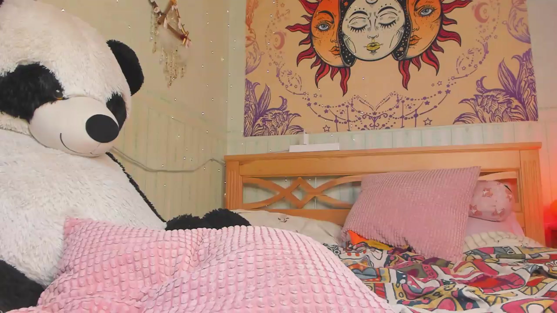 Gallery image thumbnail from KellyAsian's myfreecams stream on, 09/09/2026, 08:38 image 11 of 20