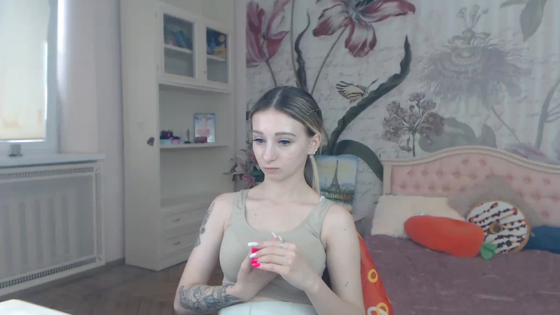 Gallery image thumbnail from KellyBlake's myfreecams stream on, 07/31/2023, 07:49 image 7 of 20
