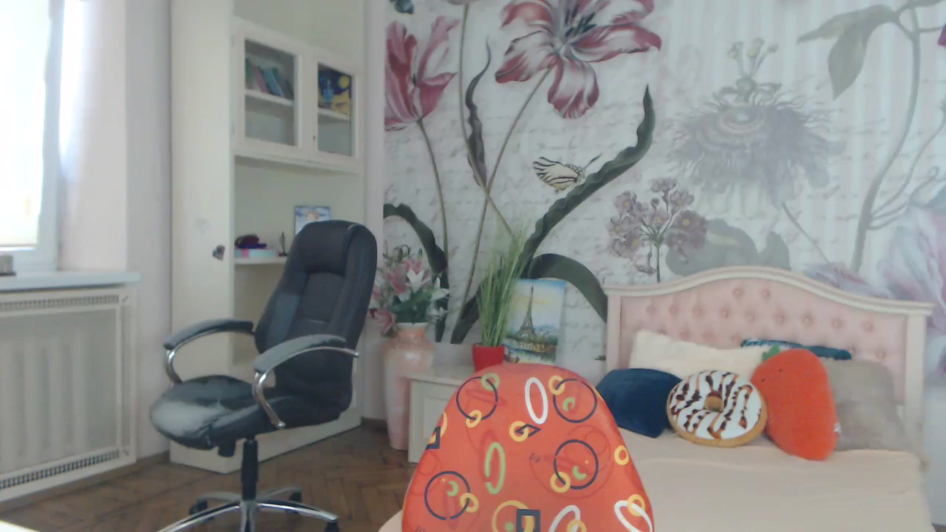 Gallery image thumbnail from KellyBlake's myfreecams stream on, 09/25/2023, 06:46 image 20 of 20