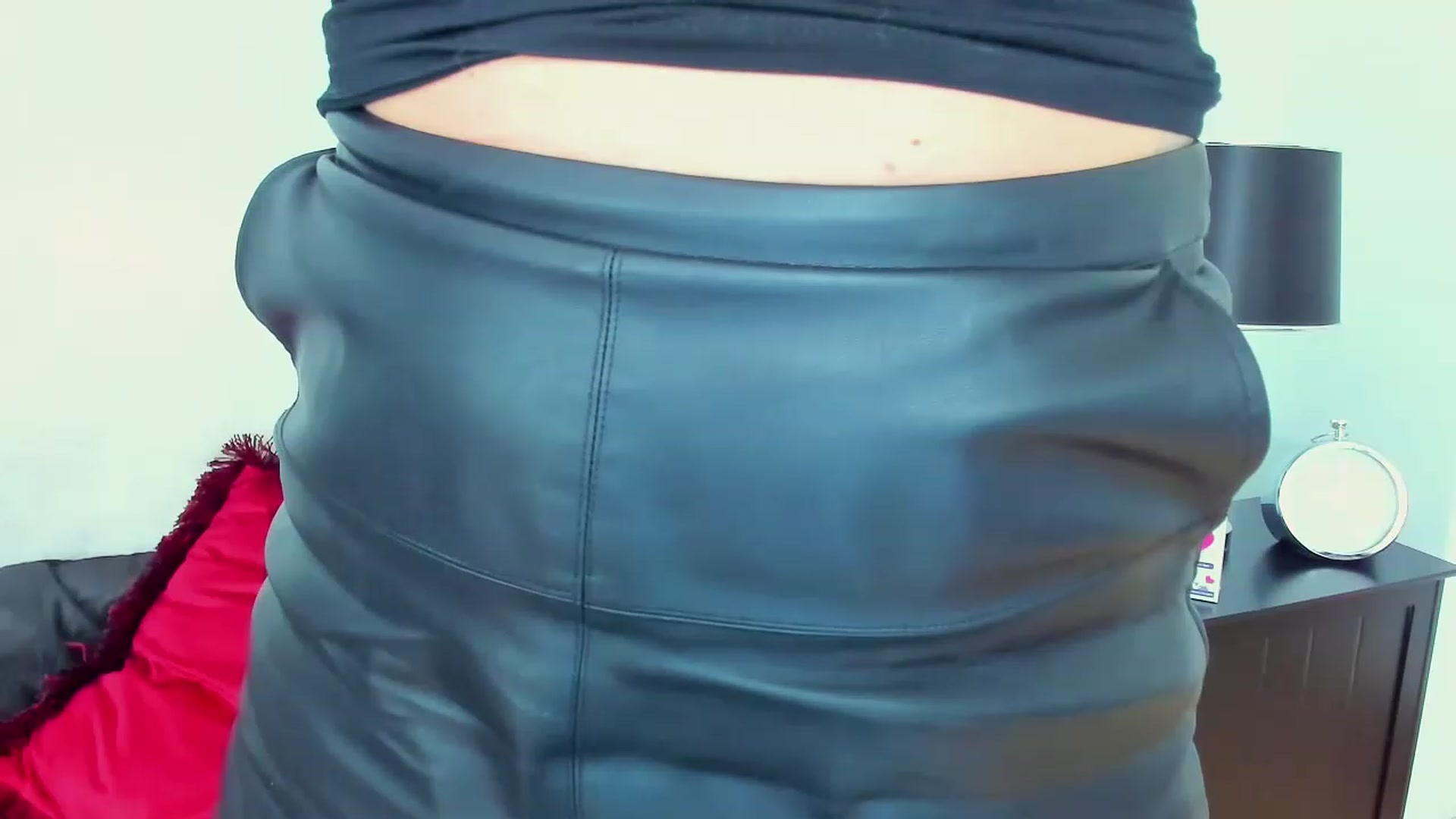 Gallery image thumbnail from KellyHOOT's myfreecams stream on, 01/08/2023, 11:34 image 16 of 20
