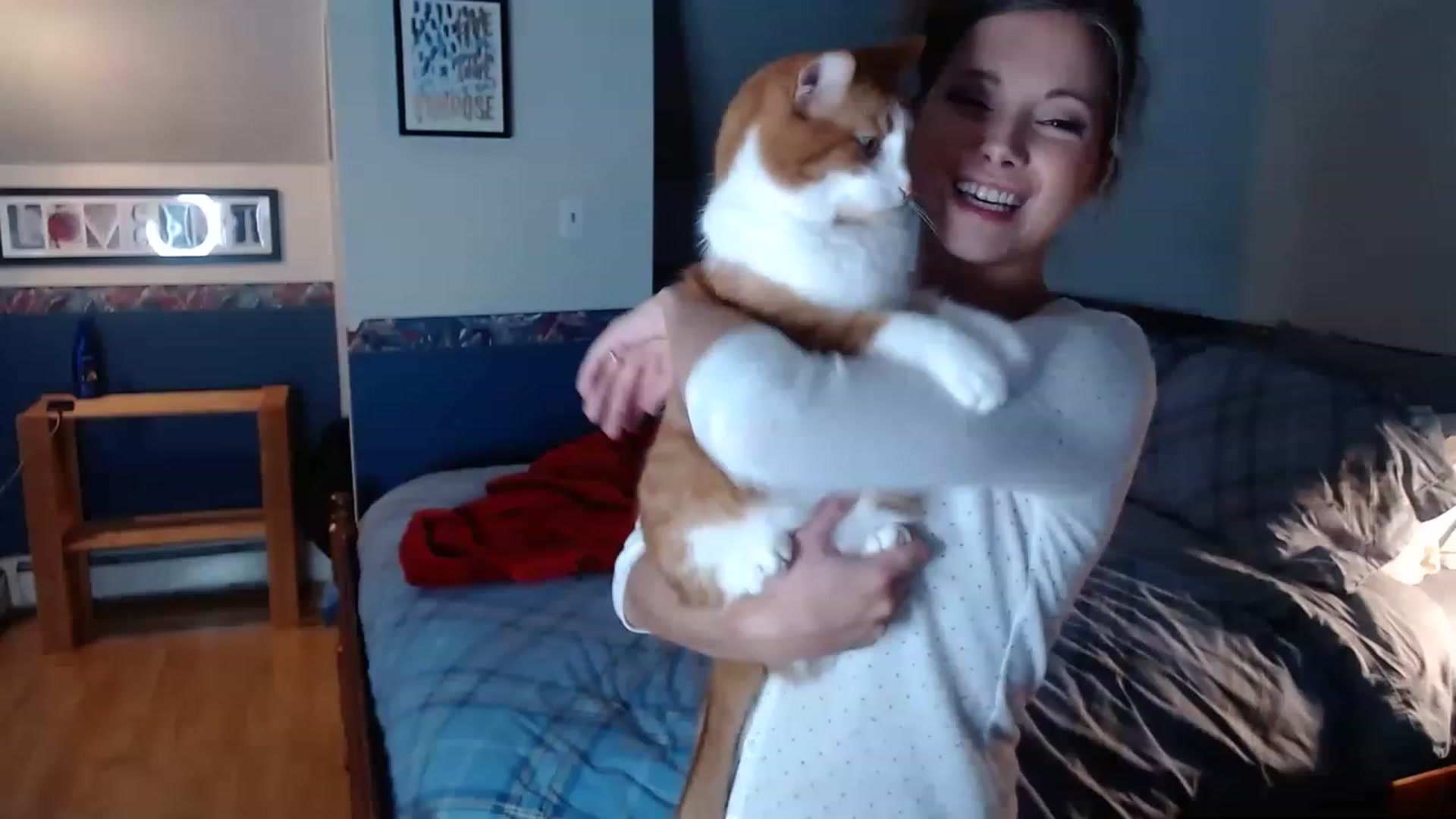 Gallery image thumbnail from KellyHeart's myfreecams stream on, 11/19/2022, 02:27 image 1 of 20