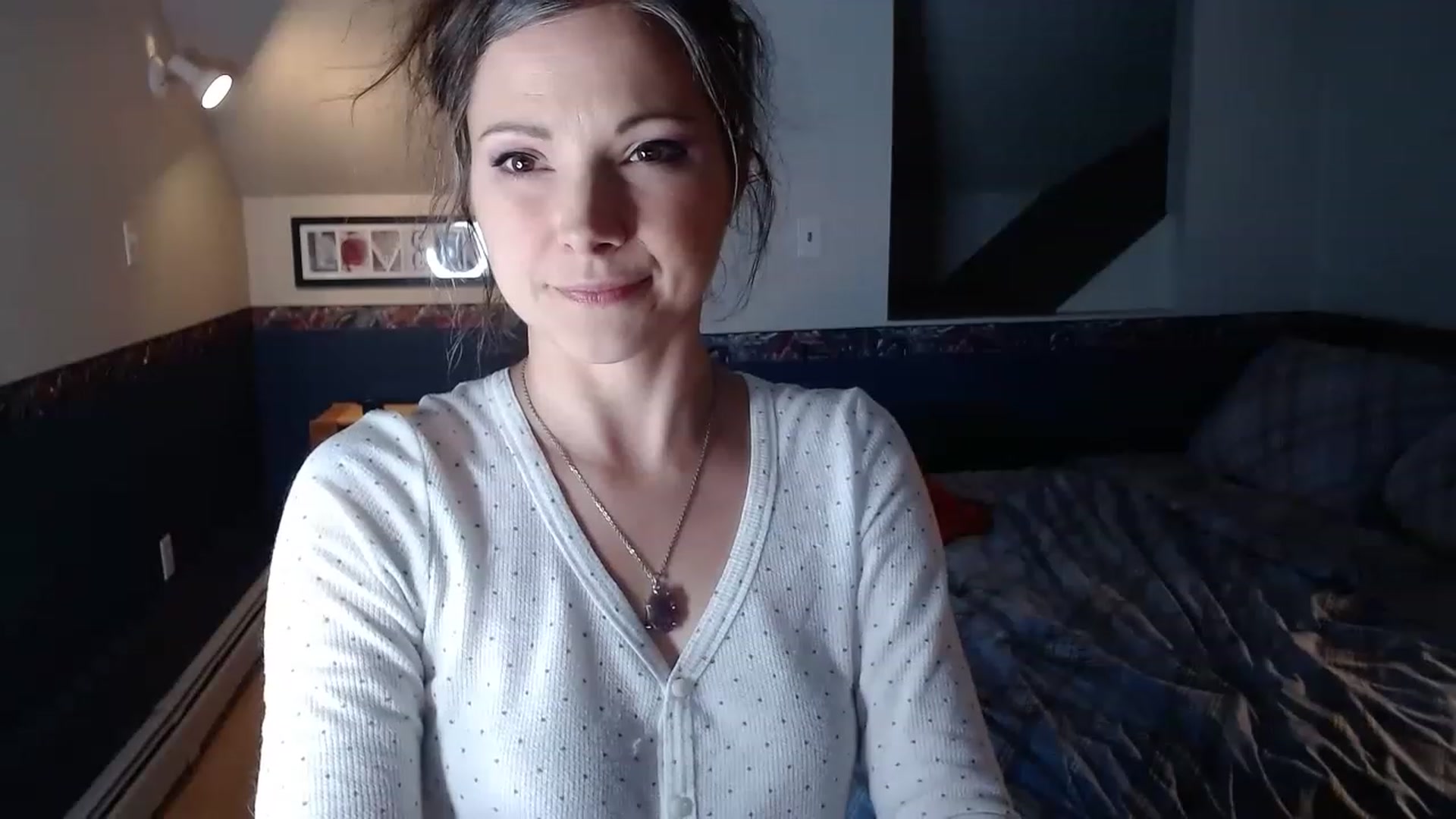 Gallery image thumbnail from KellyHeart's myfreecams stream on, 11/19/2022, 04:52 image 10 of 20