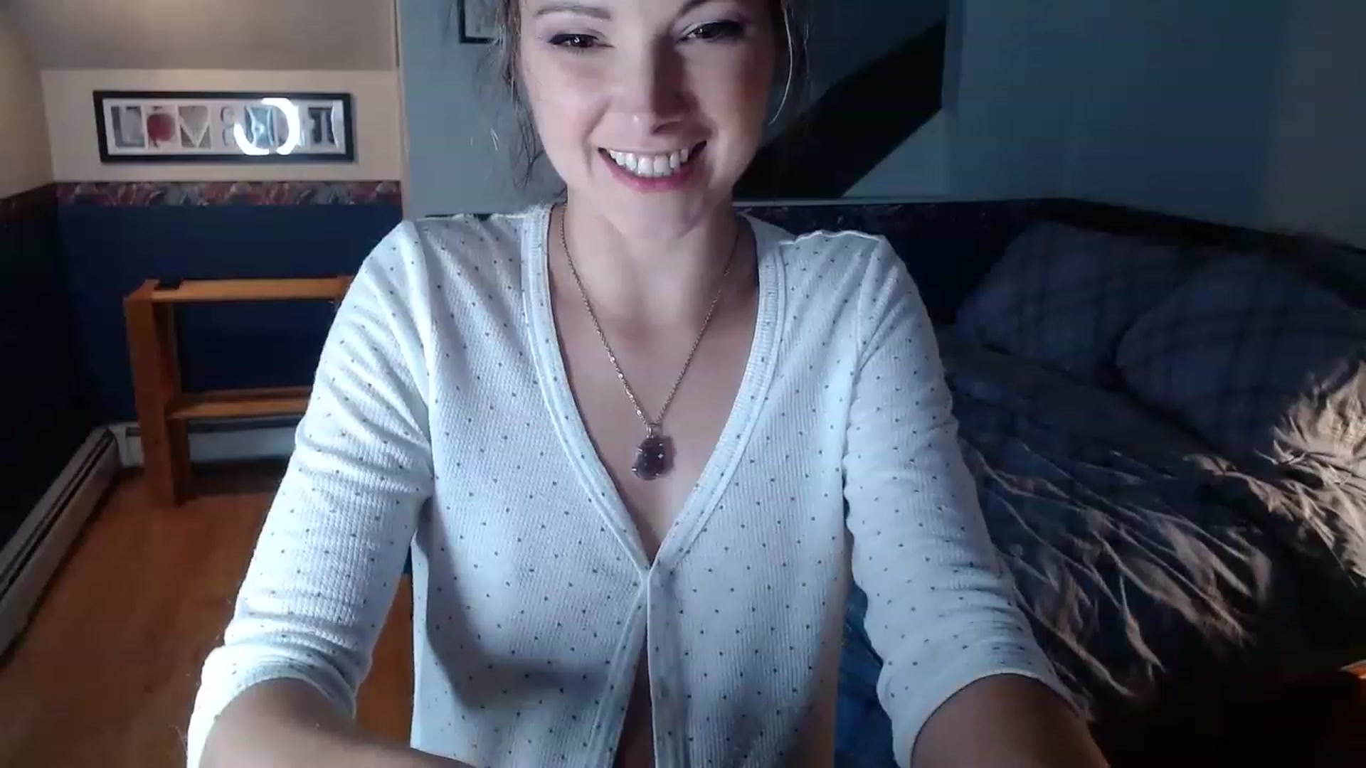 Gallery image thumbnail from KellyHeart's myfreecams stream on, 11/19/2022, 06:14 image 8 of 20