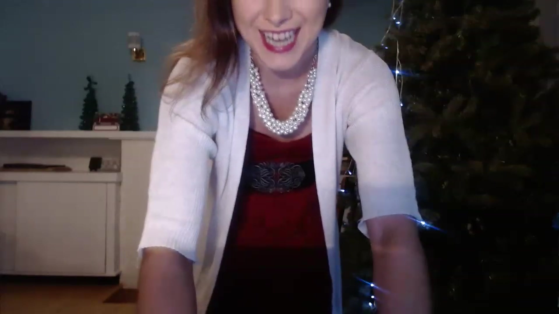 Gallery image thumbnail from KellyHeart's myfreecams stream on, 12/10/2022, 01:42 image 12 of 20