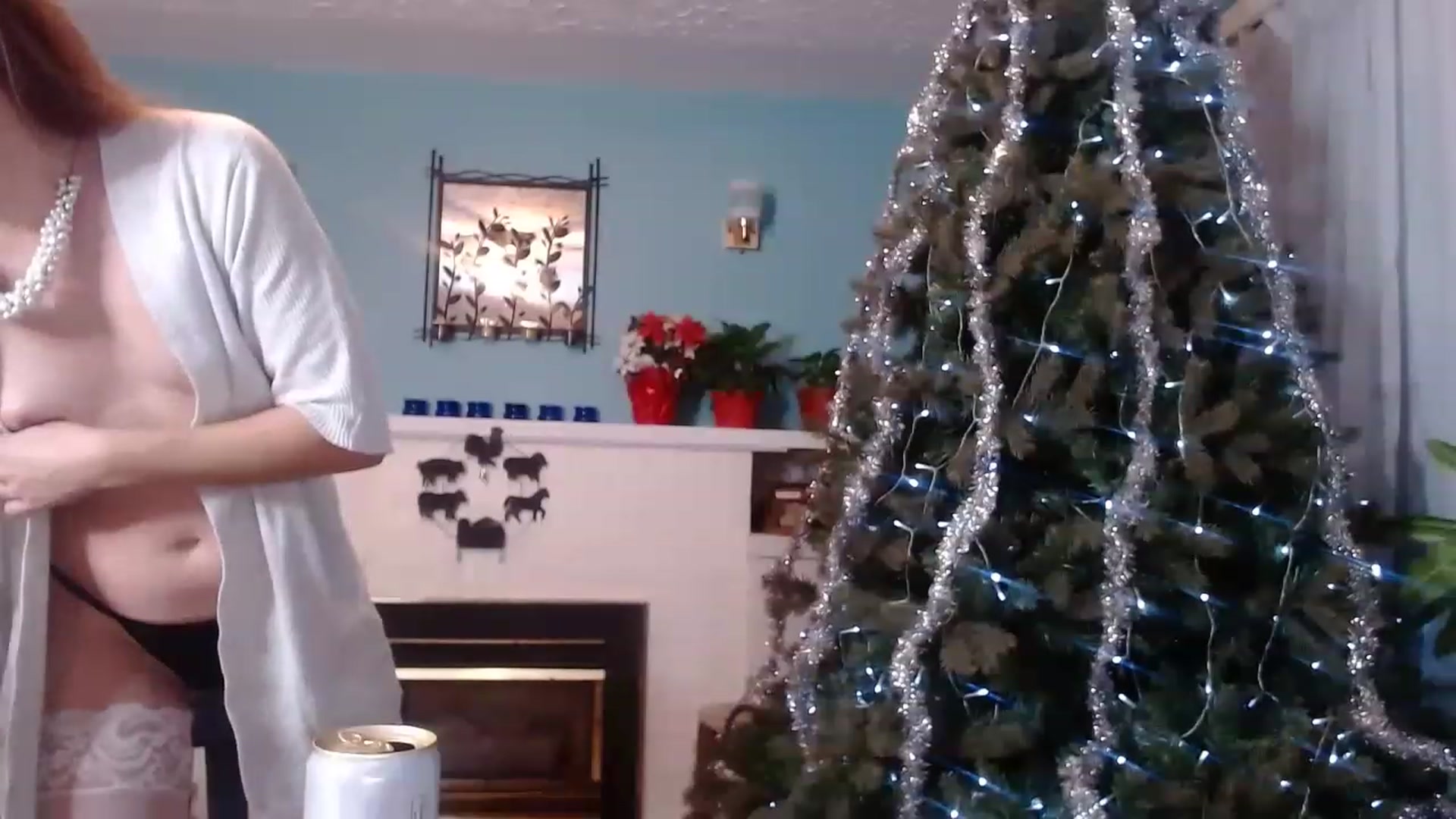 Gallery image thumbnail from KellyHeart's myfreecams stream on, 12/10/2022, 03:52 image 9 of 20