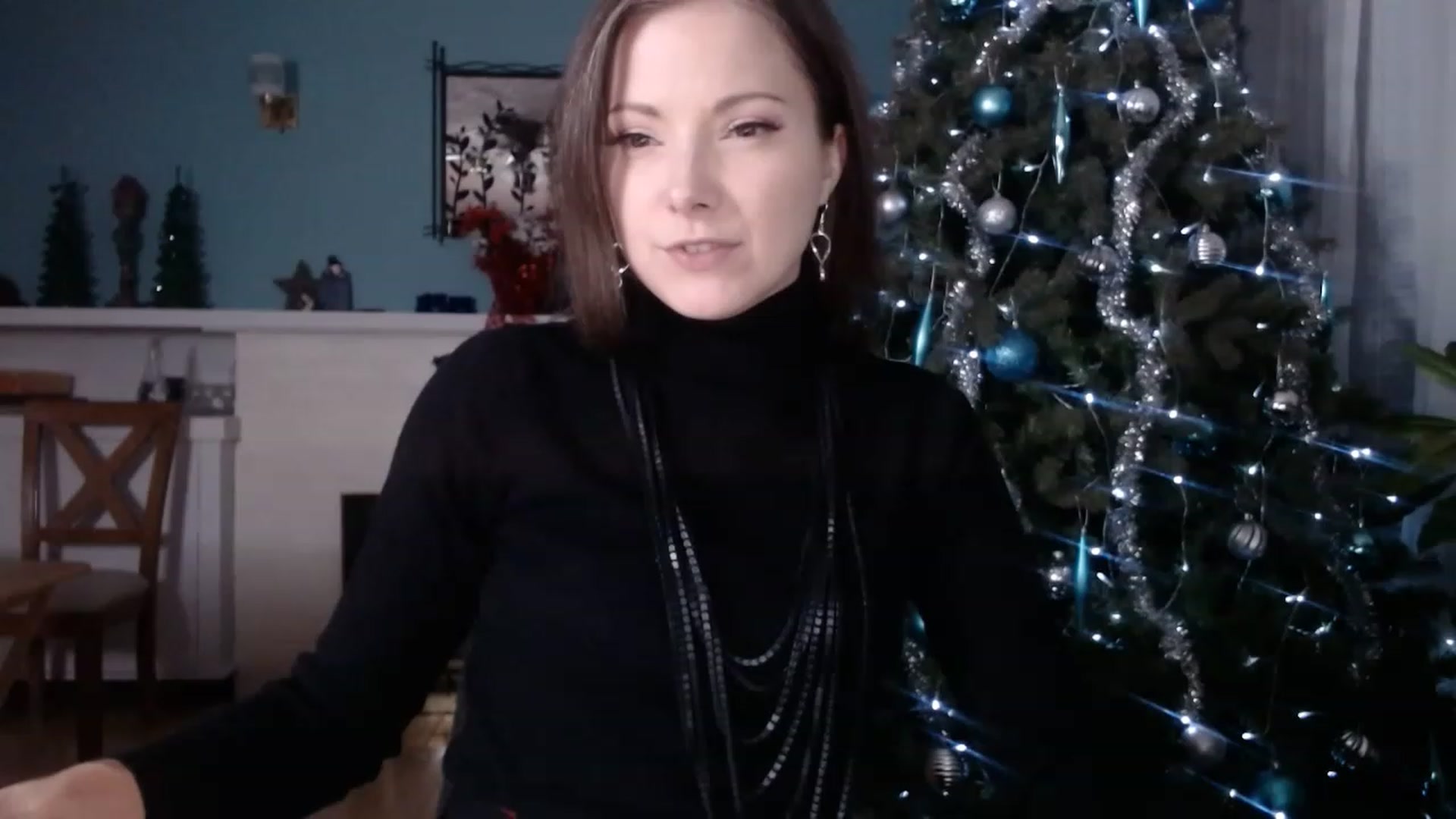 Gallery image thumbnail from KellyHeart's myfreecams stream on, 12/15/2022, 02:37 image 3 of 20