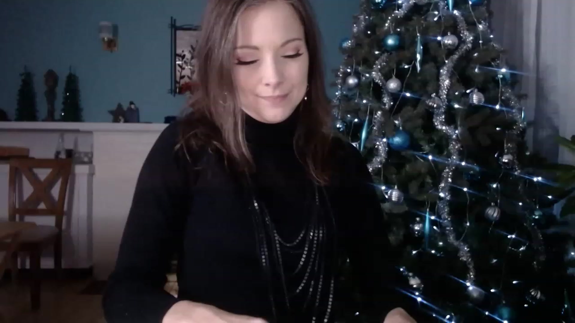 Gallery image thumbnail from KellyHeart's myfreecams stream on, 12/15/2022, 02:37 image 1 of 20