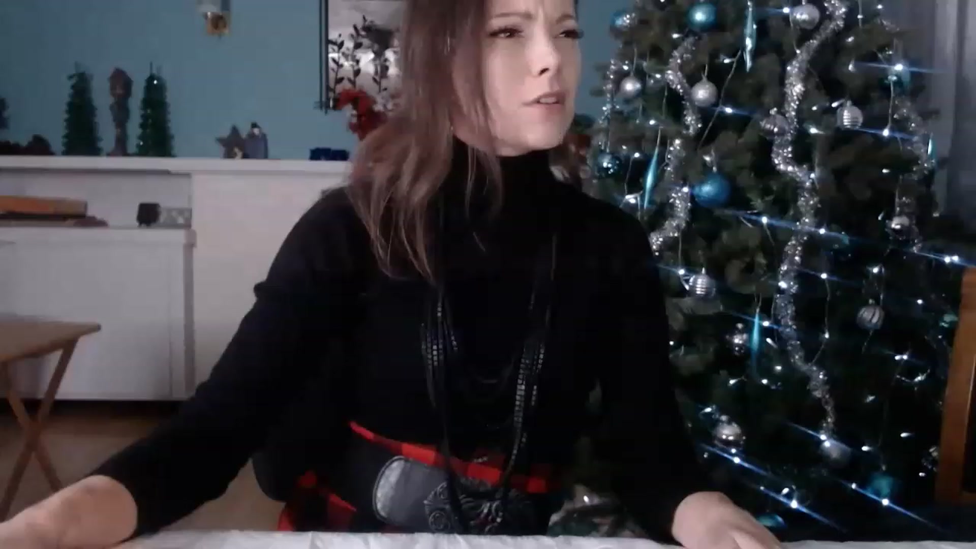 Gallery image thumbnail from KellyHeart's myfreecams stream on, 12/15/2022, 05:12 image 10 of 20