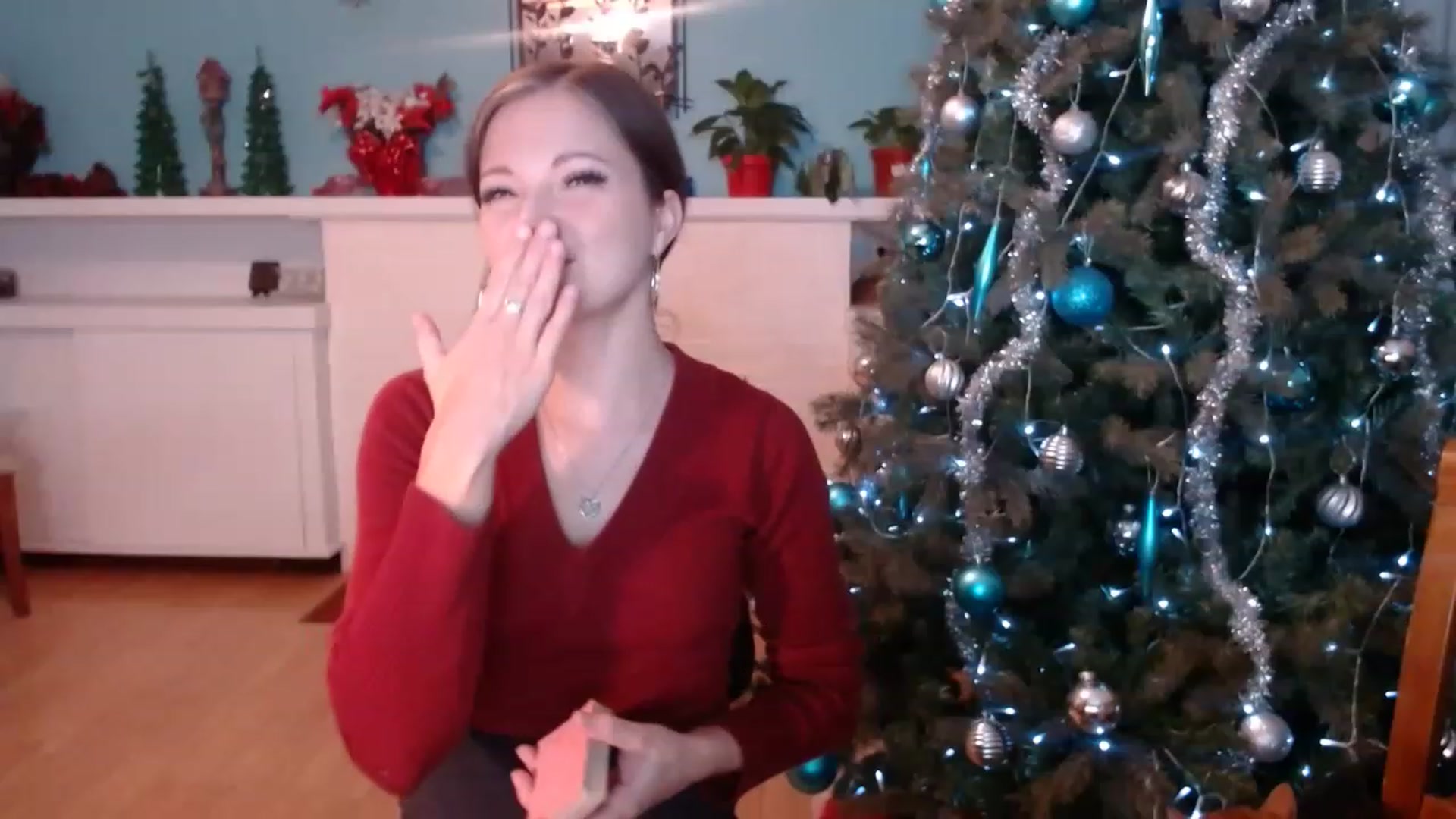 Gallery image thumbnail from KellyHeart's myfreecams stream on, 12/17/2022, 04:17 image 6 of 20