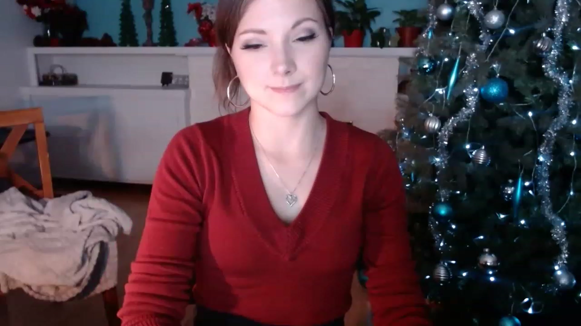 Gallery image thumbnail from KellyHeart's myfreecams stream on, 12/17/2022, 04:17 image 15 of 20