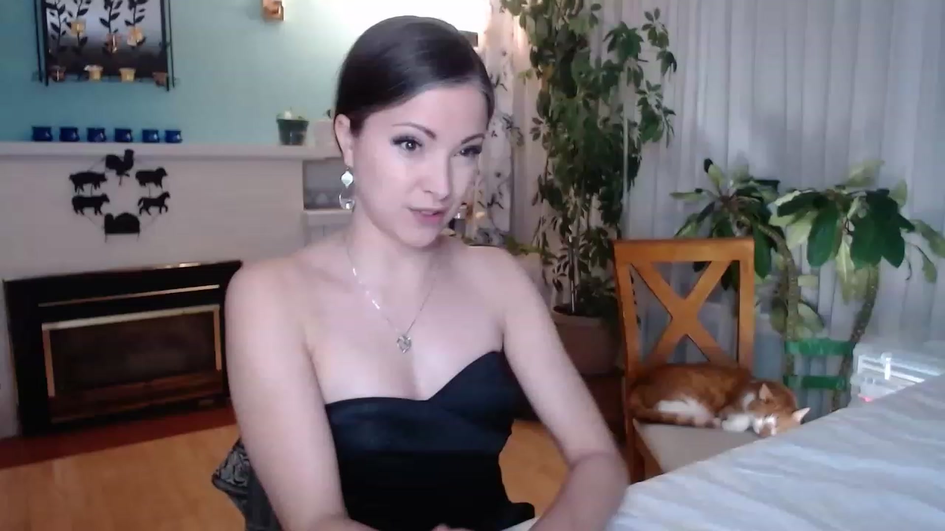 Gallery image thumbnail from KellyHeart's myfreecams stream on, 01/28/2023, 04:06 image 6 of 20