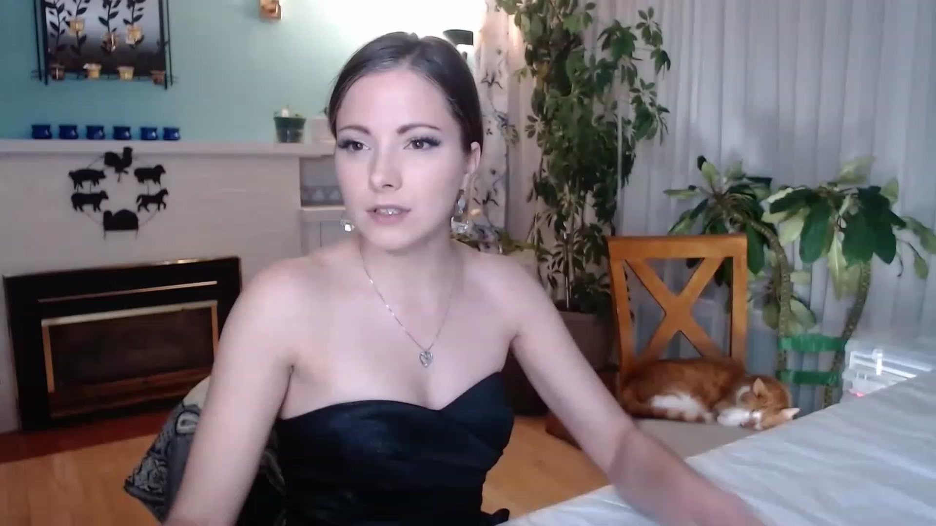Gallery image thumbnail from KellyHeart's myfreecams stream on, 01/28/2023, 04:06 image 7 of 20