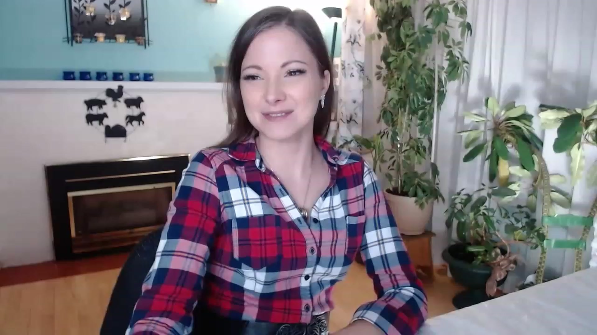 Gallery image thumbnail from KellyHeart's myfreecams stream on, 02/04/2023, 03:46 image 6 of 20