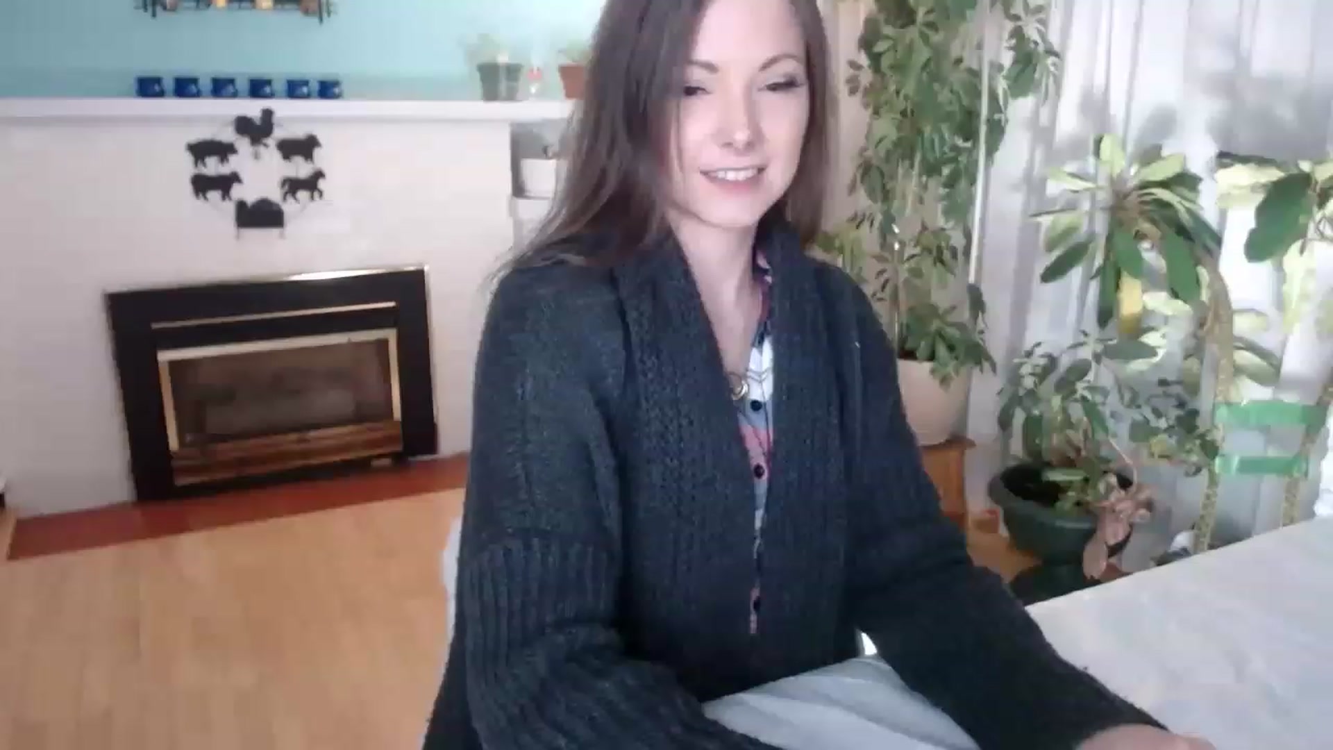 Gallery image thumbnail from KellyHeart's myfreecams stream on, 02/04/2023, 03:46 image 3 of 20