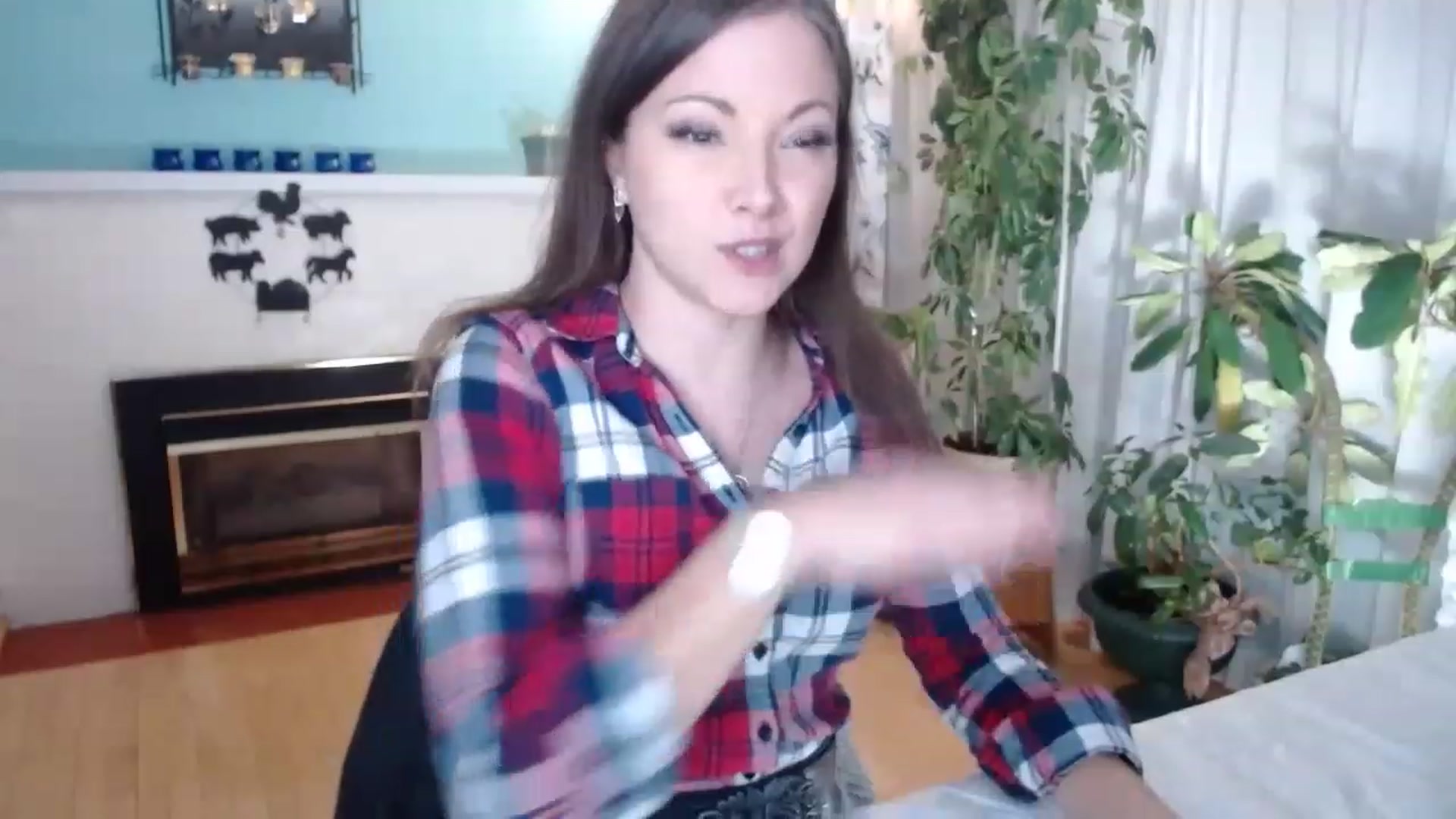 Gallery image thumbnail from KellyHeart's myfreecams stream on, 02/04/2023, 03:46 image 4 of 20