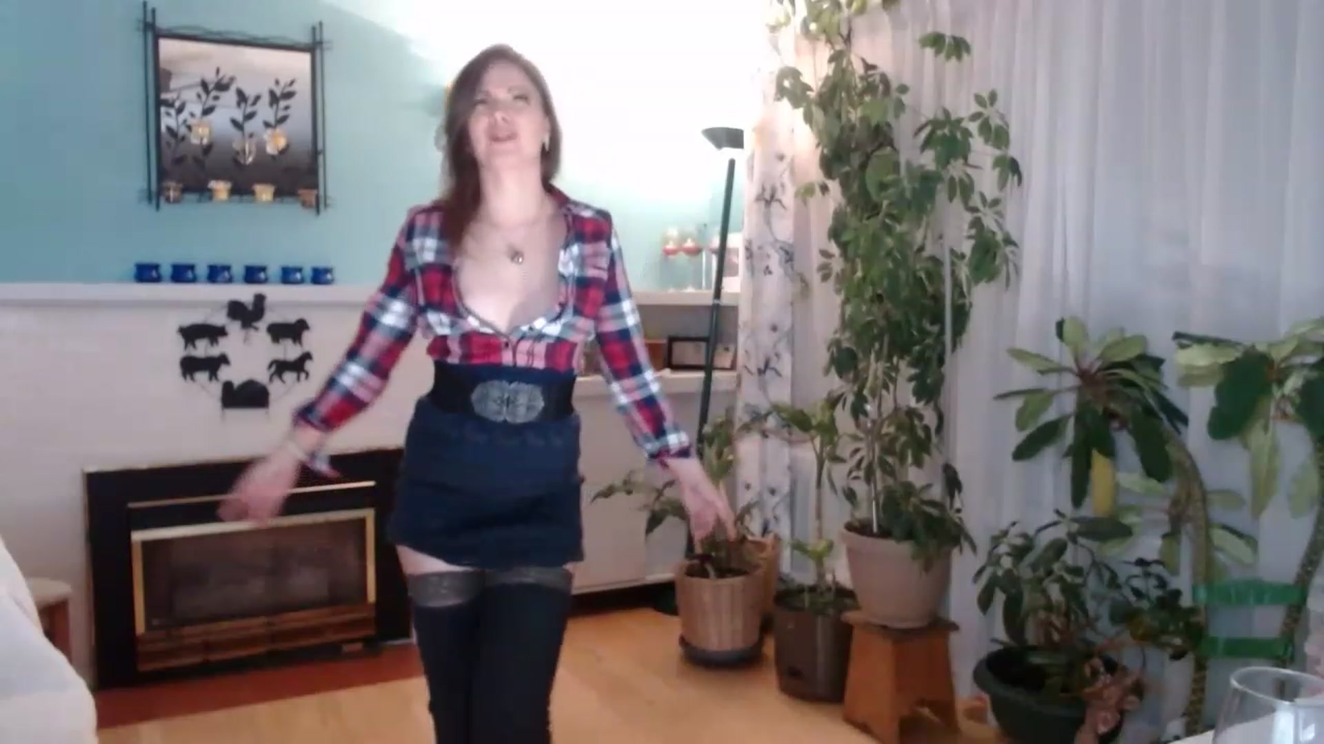 Gallery image thumbnail from KellyHeart's myfreecams stream on, 02/04/2023, 06:20 image 13 of 20