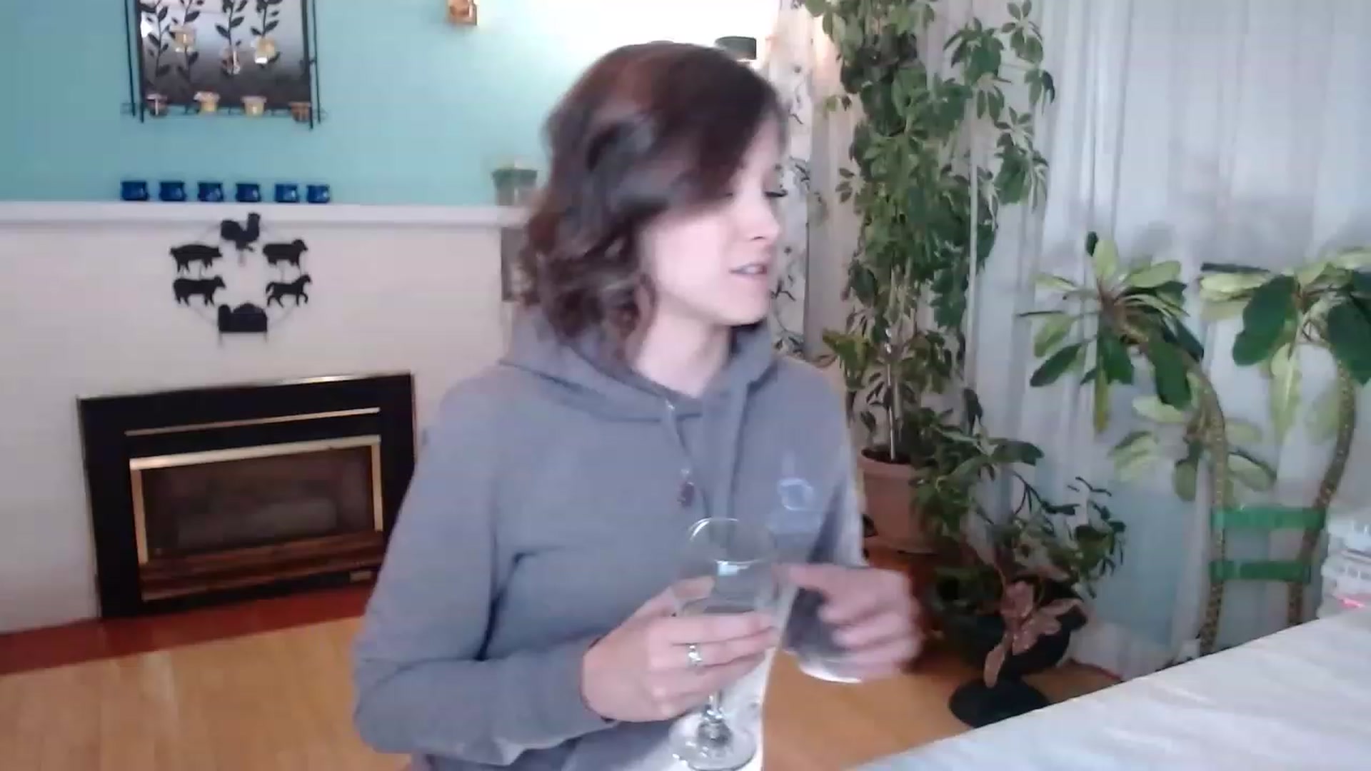 Gallery image thumbnail from KellyHeart's myfreecams stream on, 02/09/2023, 04:55 image 2 of 20