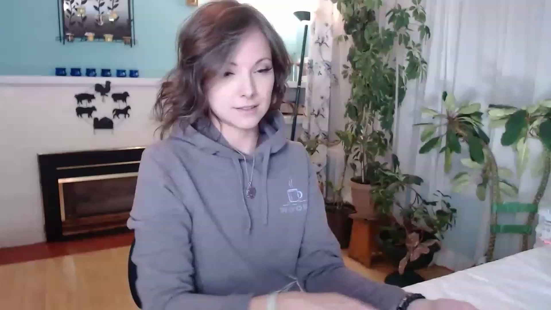 Gallery image thumbnail from KellyHeart's myfreecams stream on, 02/09/2023, 04:55 image 6 of 20