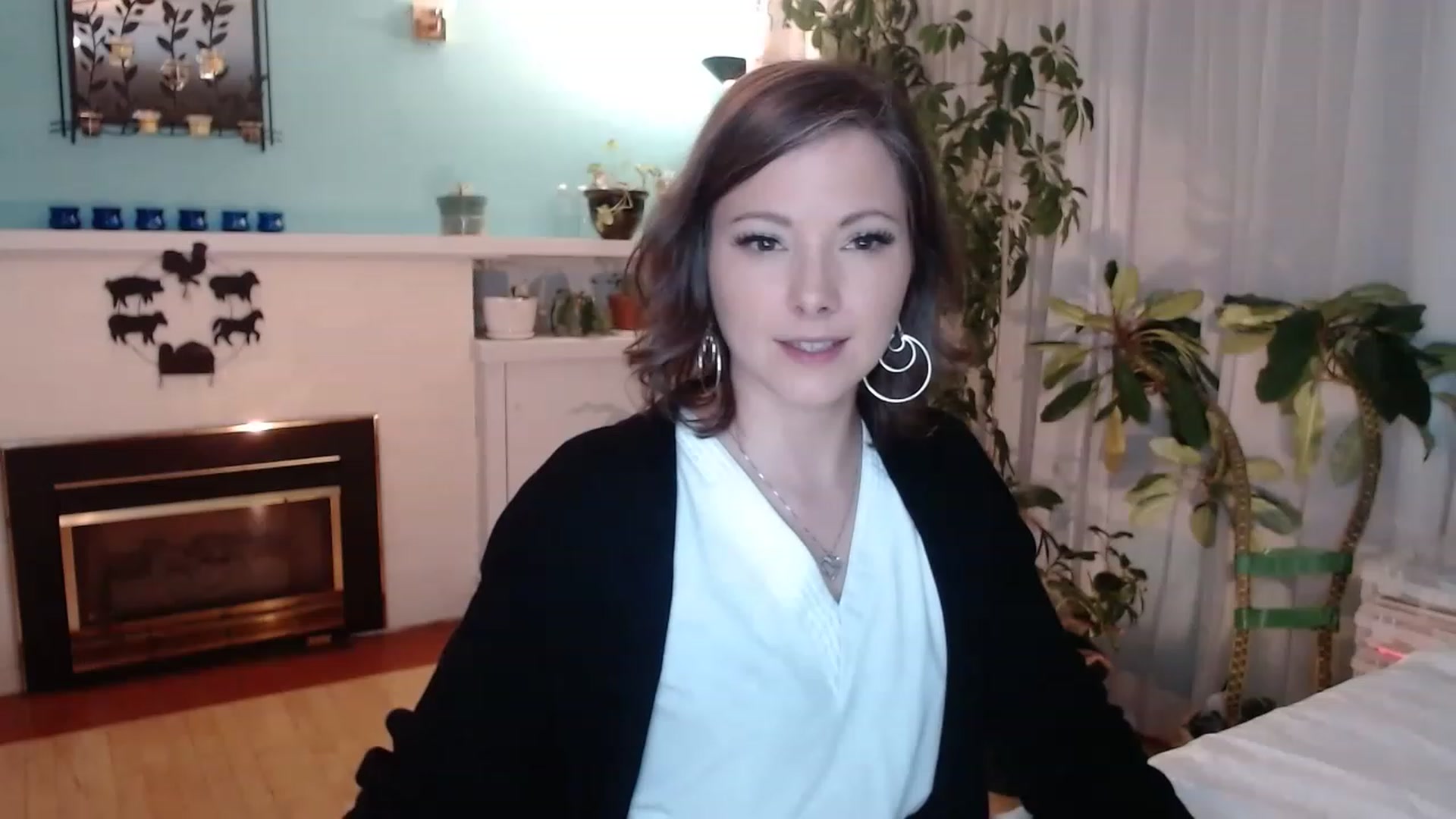 Gallery image thumbnail from KellyHeart's myfreecams stream on, 02/11/2023, 05:59 image 2 of 20
